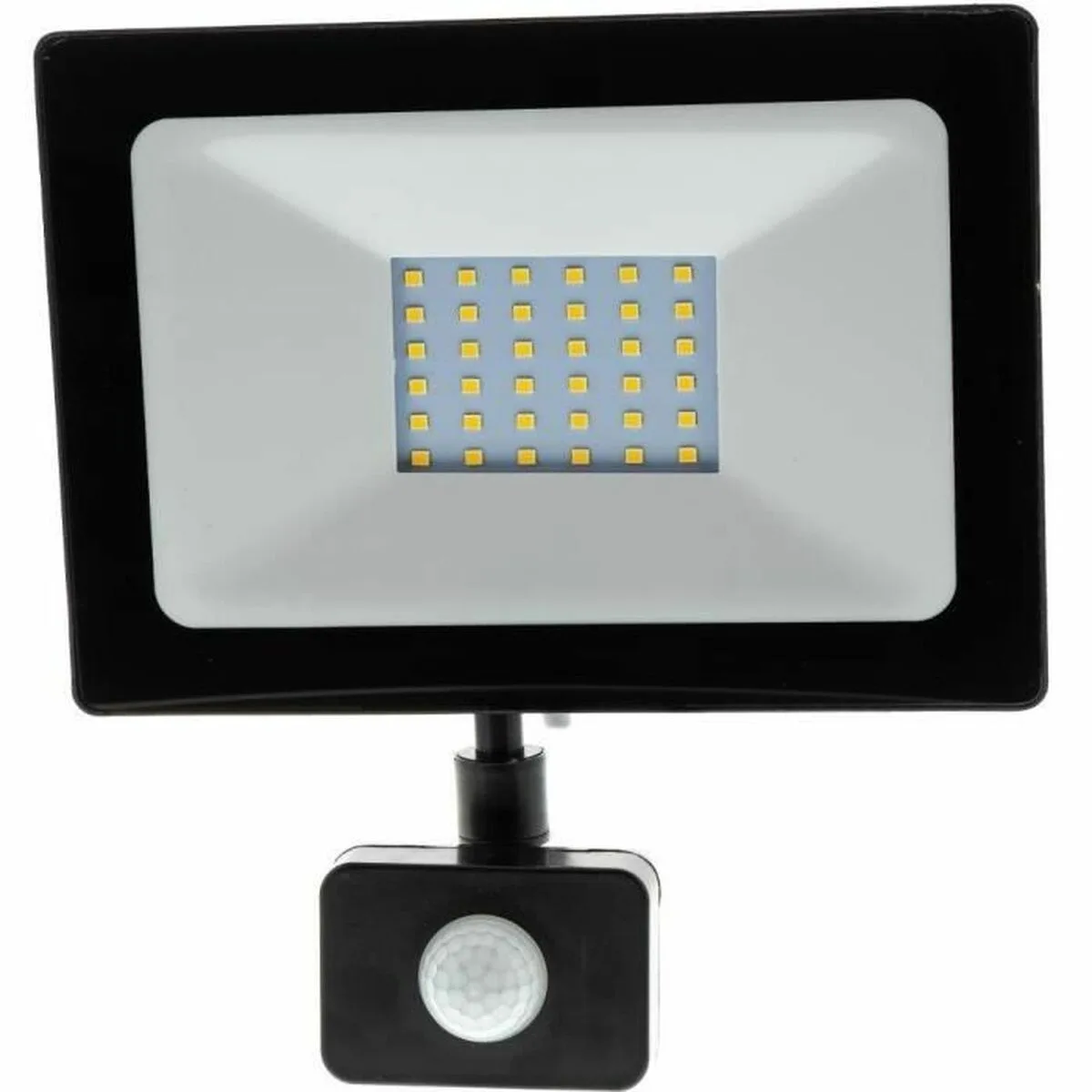Projecteur led retlux rsl 247 s7101755953. Chez Diaytar, la tendance n'est pas qu'une question d'apparence, c'est une question de fonctionnalité et d'innovation