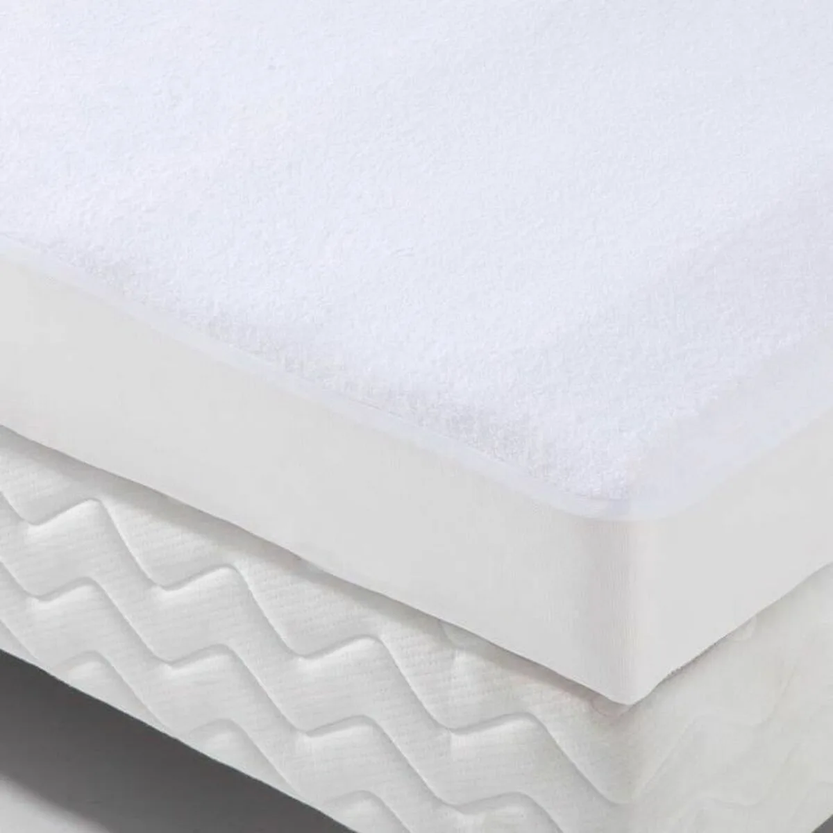 Protecteur de matelas poyet motte blanc 90 x 200 s710524758. Diaytar, c'est l'art de la sérendipité appliqué au e-commerce : vous venez pour une chose, vous repartez avec l'objet de vos rêves.