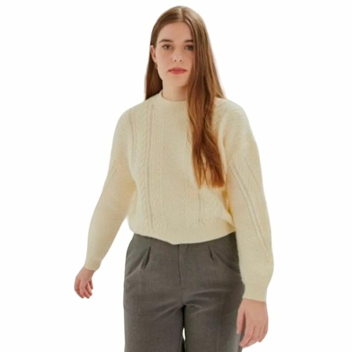 Pull femme 24colours beige s6412014848. Diaytar, le nom qui garantit que chaque produit, du plus technologique au plus basique, a été choisi avec goût et exigence