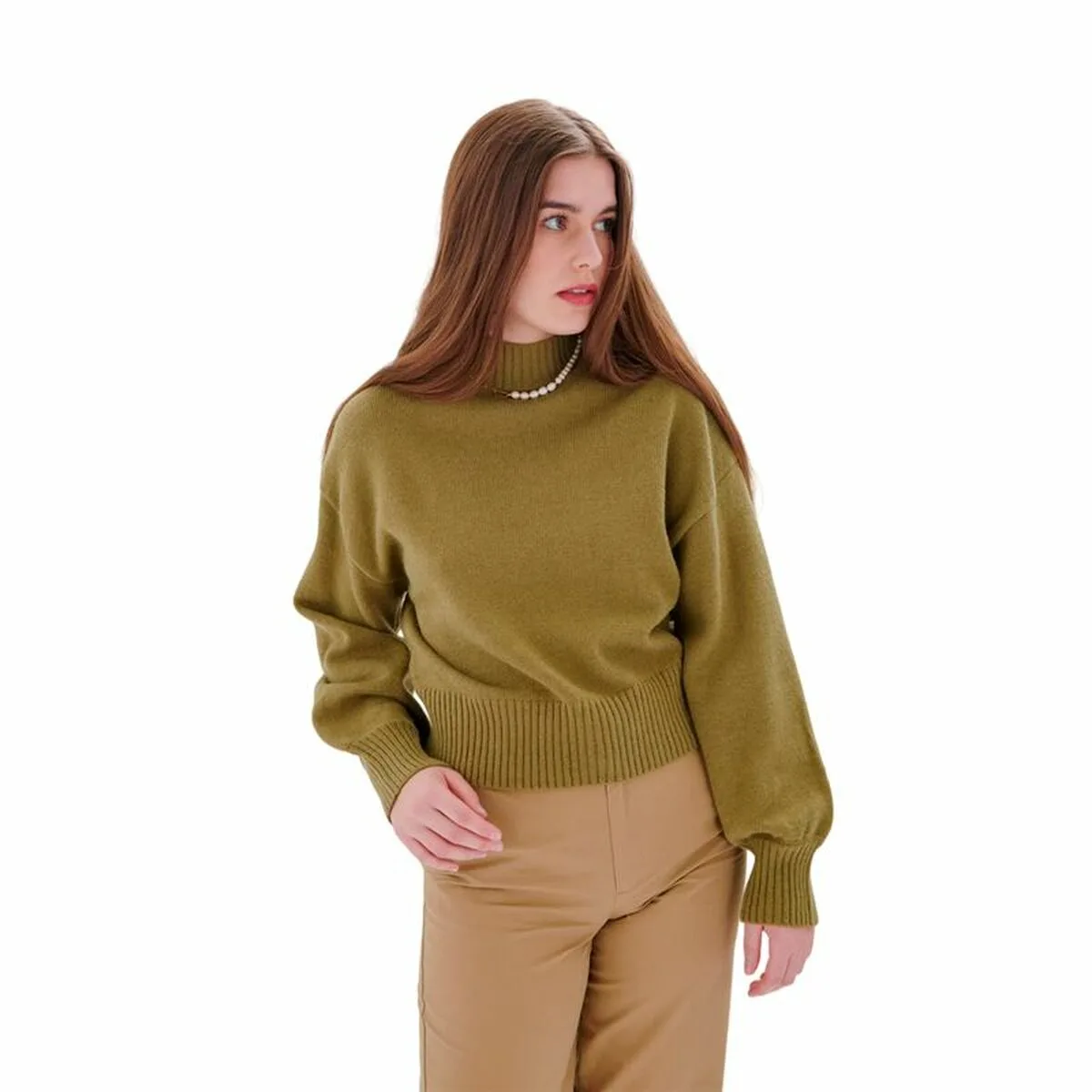Pull femme 24colours vert s6412004352. Les influenceurs adorent Diaytar pour ses pièces mode avant-gardistes.