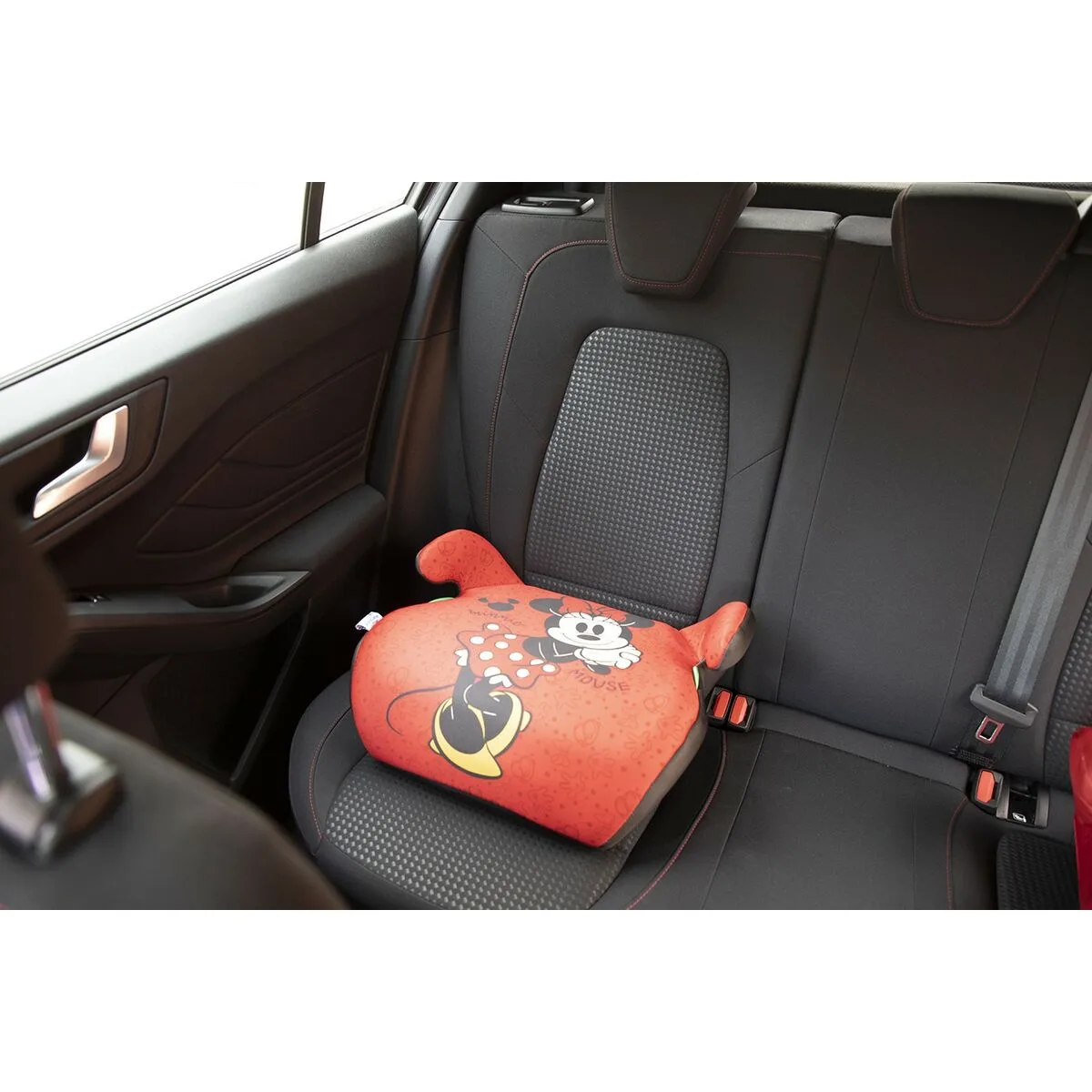 Rehausseur pour voiture kids licensing minnie rouge s3711675194. Diaytar, c'est l'alliance inattendue entre la rigueur suisse et la créativité italienne, appliquée au produit généraliste.