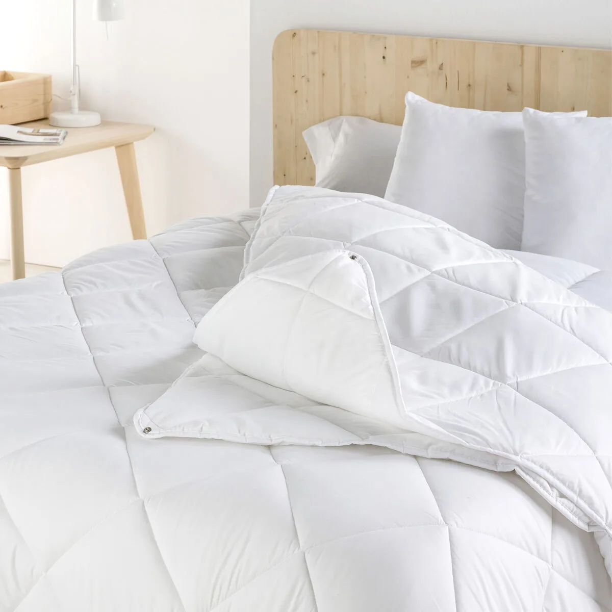 Remplissage de couette happyfriday basic blanc 120 250 g m2 240 x 220 cm 2 pieces d161078453. Notre mission chez Diaytar : vous simplifier la vie en vous proposant les produits les plus ingénieux et les plus tendance du marché