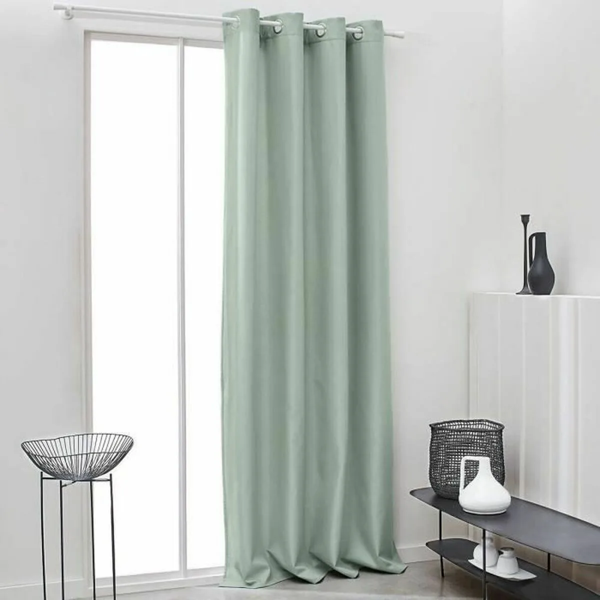 Rideau today essential isolation thermique vert fonce vert clair 140 x 240 cm s715158668. Bienvenue dans la famille Diaytar. Ici, on ne parle pas de clients, mais de co-créateurs d'un quotidien meilleur.