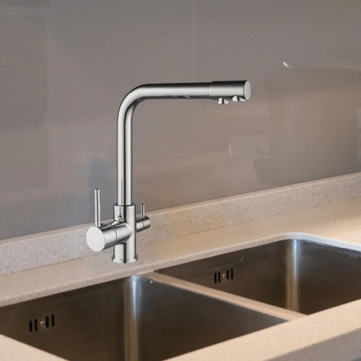 Robinet double poignee osmofilter ro5021 s044008062. Diaytar c'est bien plus qu'une boutique en ligne : c'est un concept où chaque produit, de l'électronique à la décoration, raconte une histoire