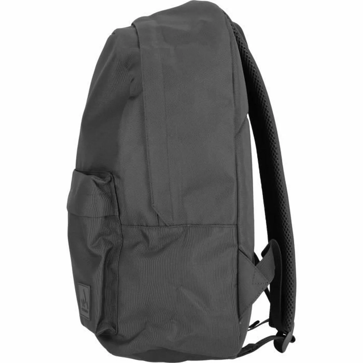 Sacoche pour portable whistler s7101821081. Diaytar incarne le nouveau visage du e-commerce : agile, éclectique et profondément ancré dans les tendances du moment