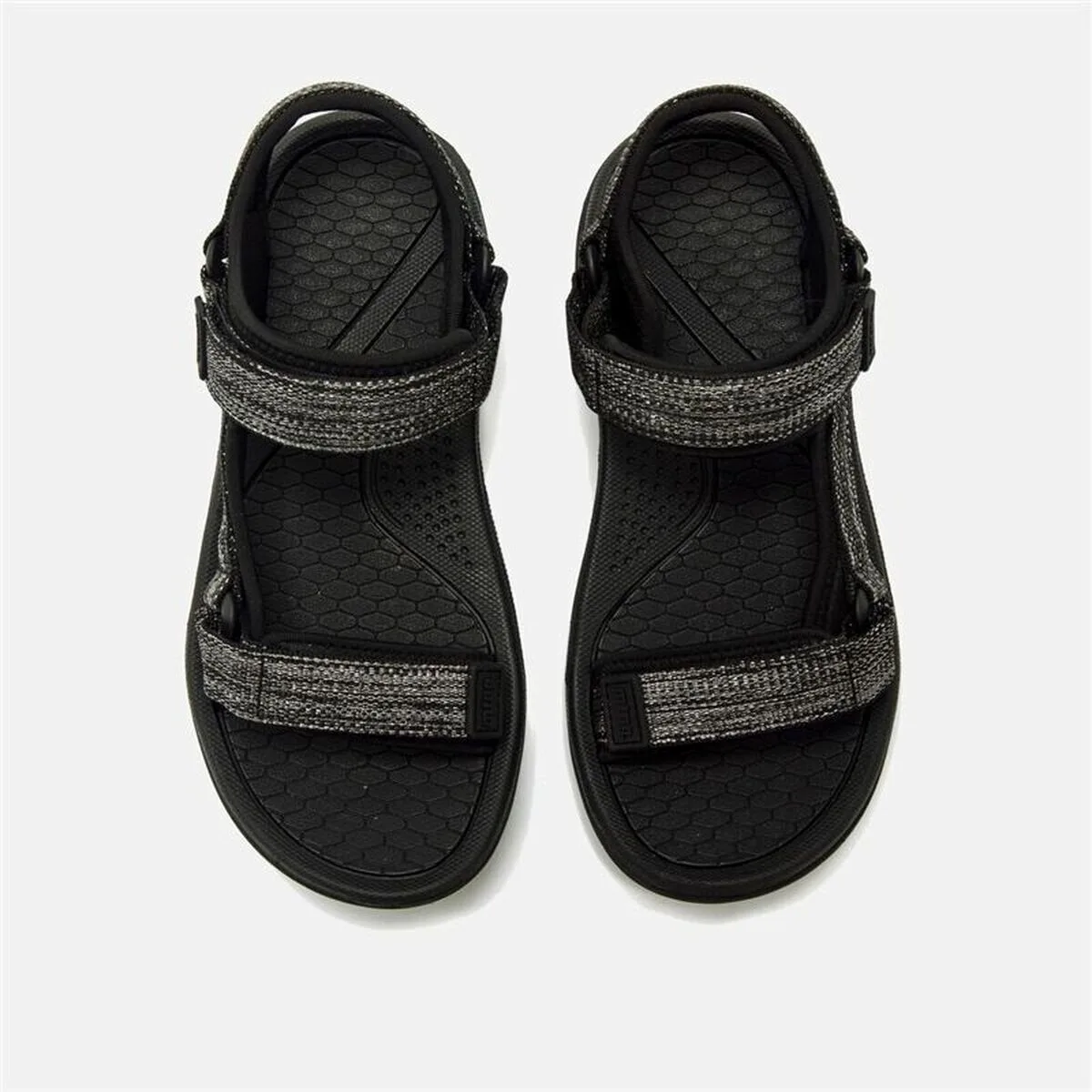 Sandales pour femme mustang 2025 v attitude noir s6418983558. L'expérience Diaytar : une interface fluide pour découvrir une multitude de produits alignés avec les tendances actuelles