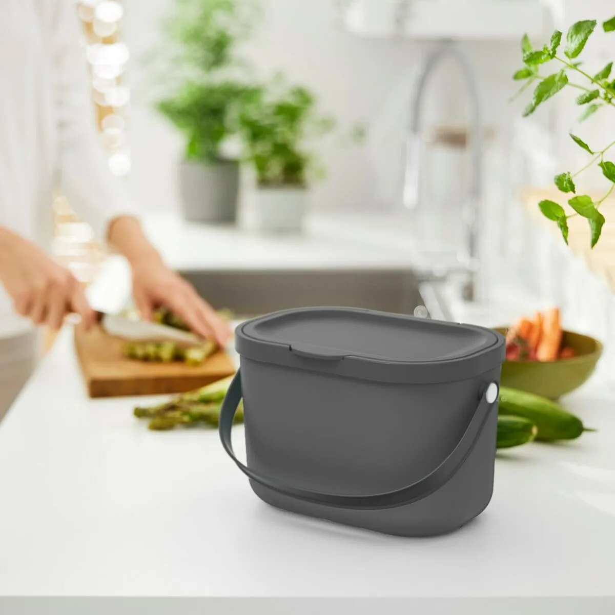 Seau de conteneur rotho anthracite plastique recycle s9110500230. Pour un shopping sans contrainte et plein de bonnes surprises, Diaytar est la destination ultime des produits généralistes