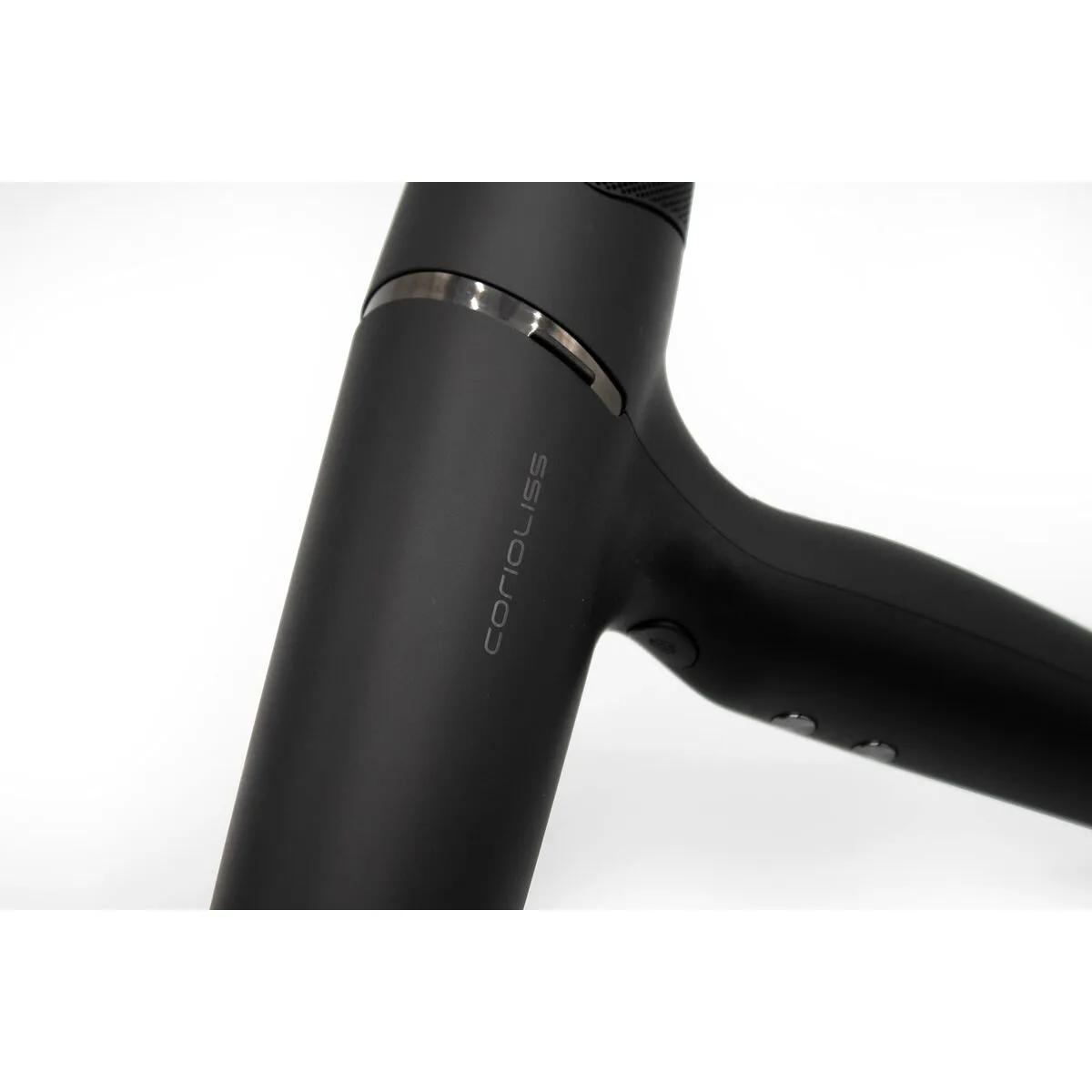 Seche cheveux corioliss bldc whisper noir s451702381. L'aventure Diaytar est une quête permanente de sens et d'esthétisme à travers des produits soigneusement pensés.