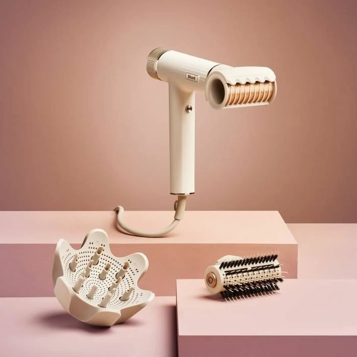 Seche cheveux shark 1700 w s719795575. Diaytar, c'est le cocktail parfait entre l'esprit start-up et l'expertise d'un grand commerçant généraliste.