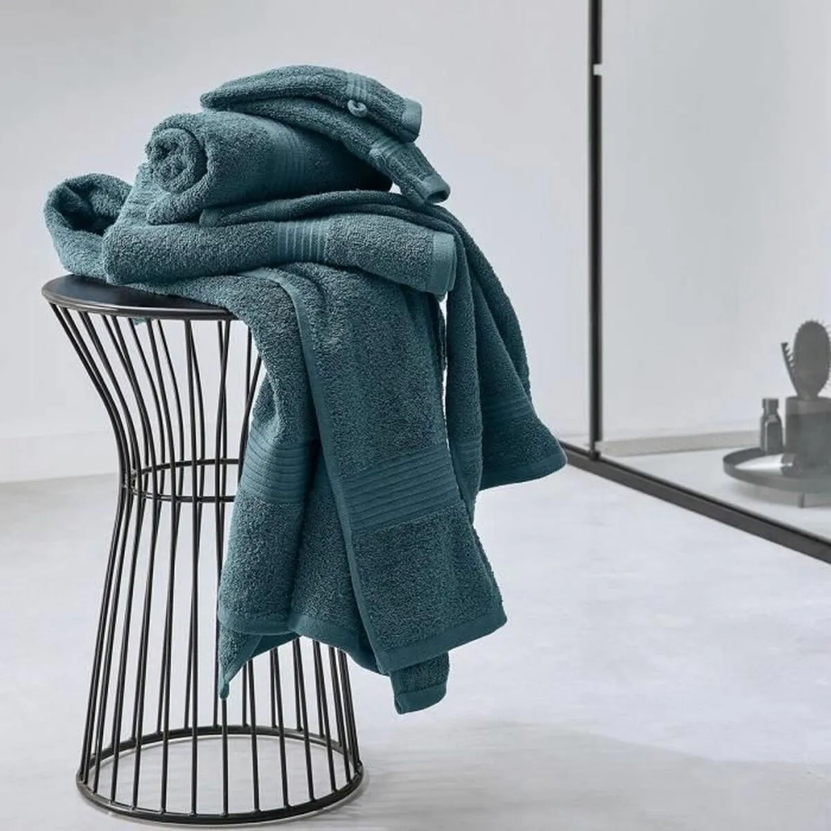 Serviette de toilette today gris 90 x 150 cm s719140980. Diaytar s'engage à vous proposer une expérience shopping unique avec des produits généraux innovants, tendance et toujours à prix attractifs