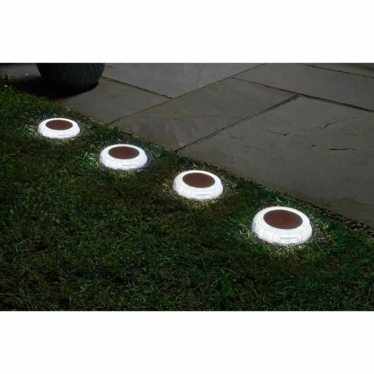 Set de bornes de jardin solaires super smart decordisk 4 unites s719692870. Notre équipe chez Diaytar est une brigade de passionnés, toujours en chasse pour dénicher la perle rare qui vous fera vibrer.