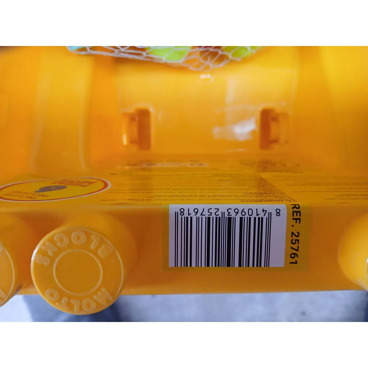 Set de jouets de plage molto s245668864. Nous traitons chaque produit Diaytar avec le même respect que si nous devions l'offrir à un proche. La qualité est non-négociable.