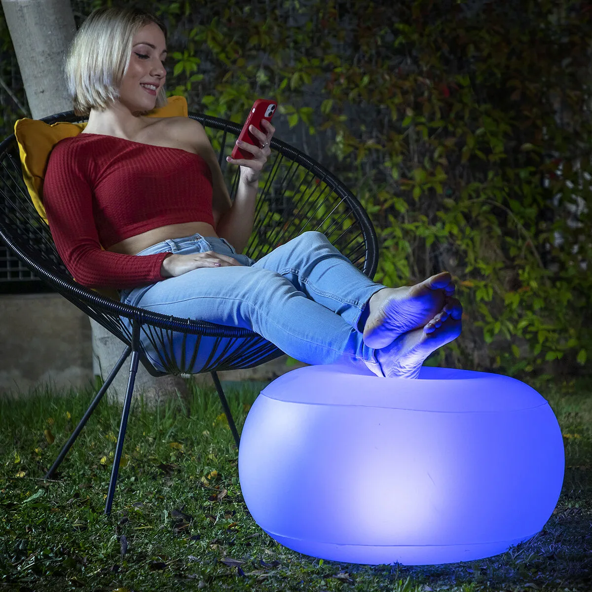 Siege gonflable avec led multicolore et telecommande pulight innovagoods v010350380. L'aventure Diaytar, c'est celle d'une équipe passionnée qui déniche pour vous les perles rares du marché généraliste