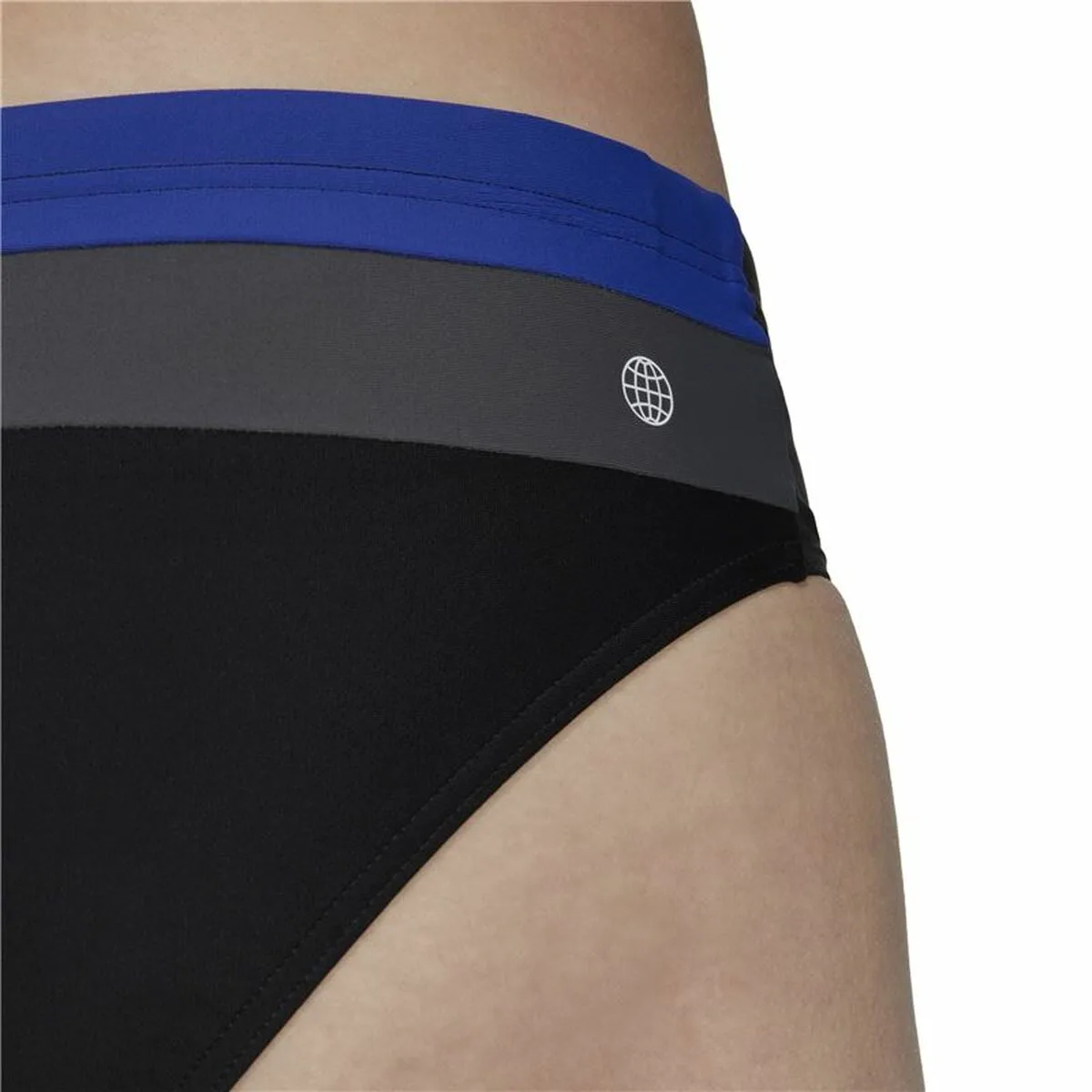 Slip pour homme adidas noir s6412529287. Diaytar a été conçu pour ceux qui voient le shopping en ligne comme une source d'inspiration et de solutions pratiques