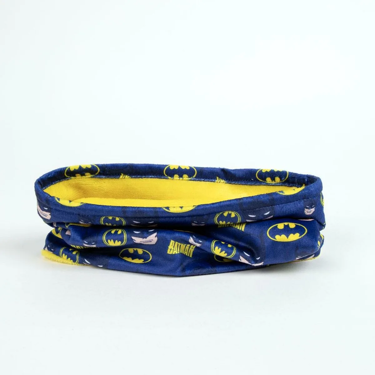 Snood polaire batman bleu fonce s074088614. L'excellence à portée de clic avec la boutique en ligne Diaytar.