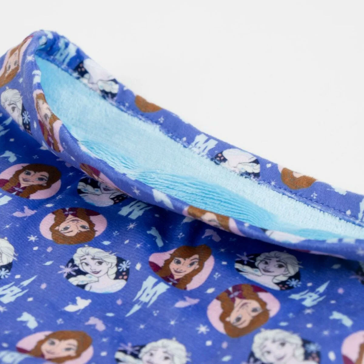 Snood polaire frozen bleu fonce s074097148. Diaytar s'engage à vous proposer une expérience shopping unique avec des produits généraux innovants, tendance et toujours à prix attractifs