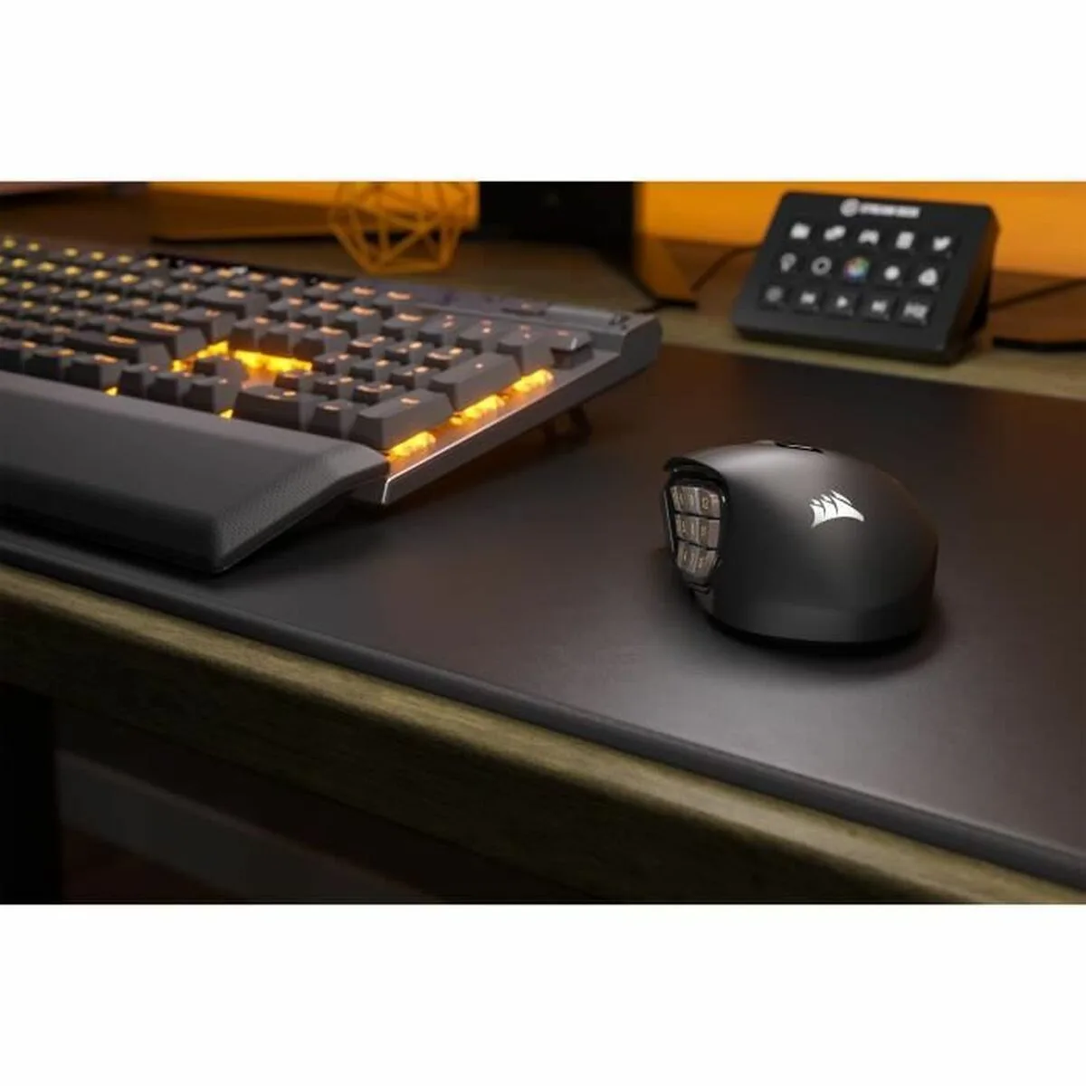 Souris bluetooth sans fil corsair scimitar elite rgb noir s719352096 Souris bluetooth sans fil corsair scimitar elite rgb noir s719352096. Diaytar s'adresse à tous ceux qui considèrent que le choix d'un produit, même basique, est une expression de leur personnalité