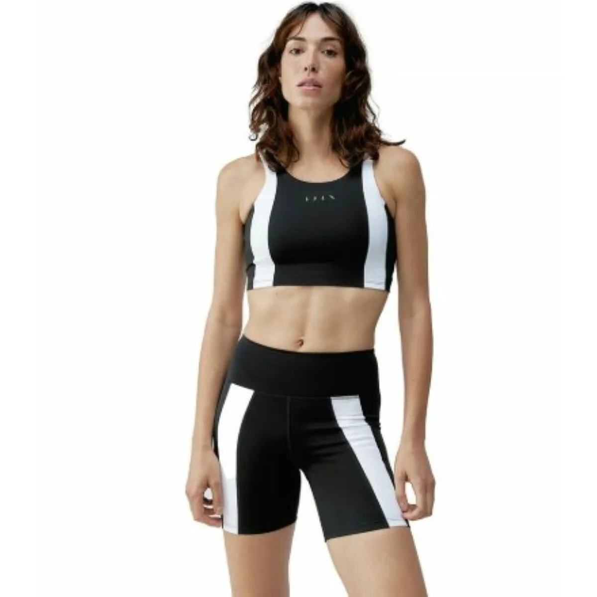 Soutien gorge de sport born bindi ss25cs05 b noir s203770019. Diaytar transforme l'essai du e-commerce généraliste en vous offrant une expérience curated, qualitative et surprenante