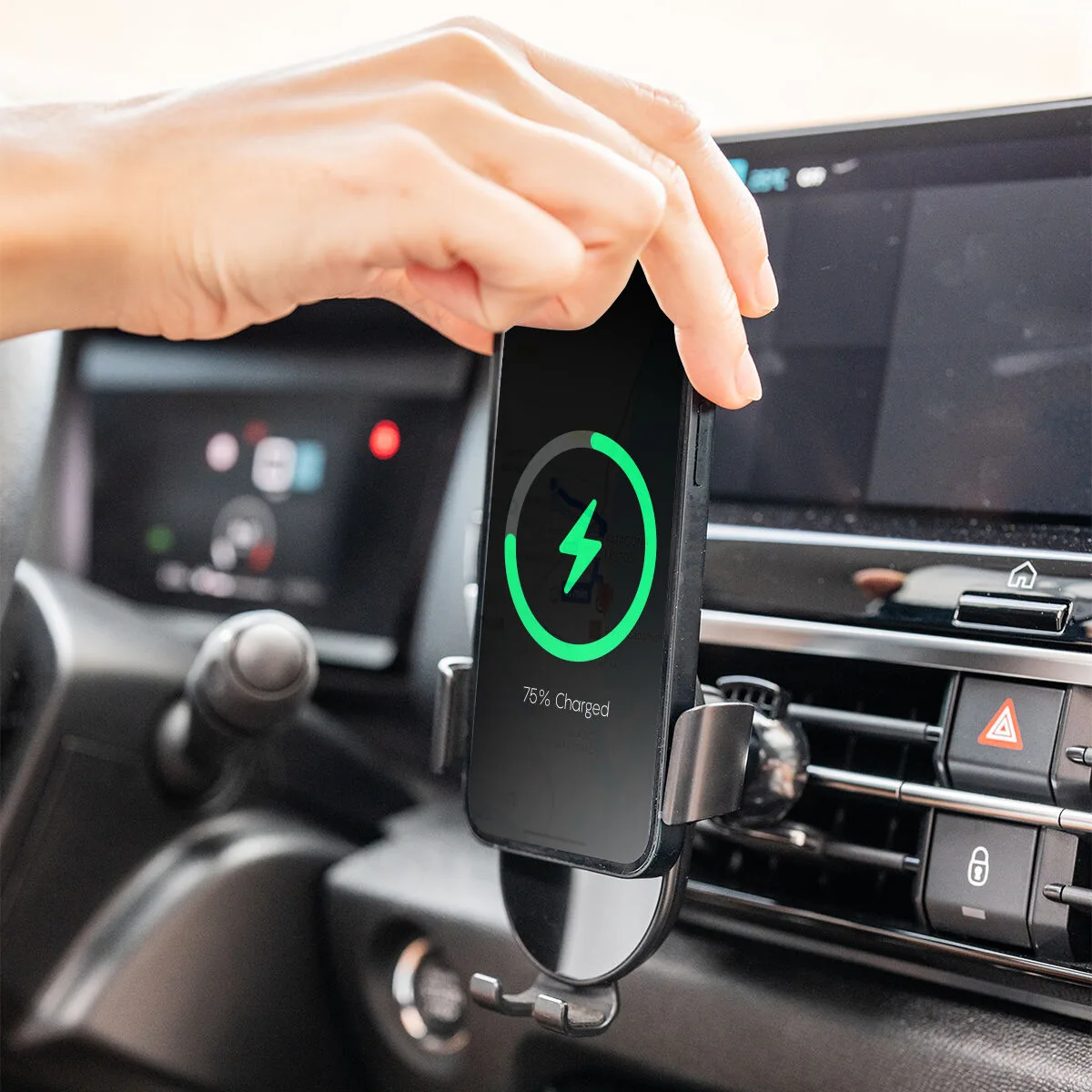 Support de charge rapide sans fil pour voiture chakar innovagoods v010393399. Diaytar a foi en une idée simple : les meilleurs produits, qu'ils soient électroniques ou généraux, embellissent le quotidien