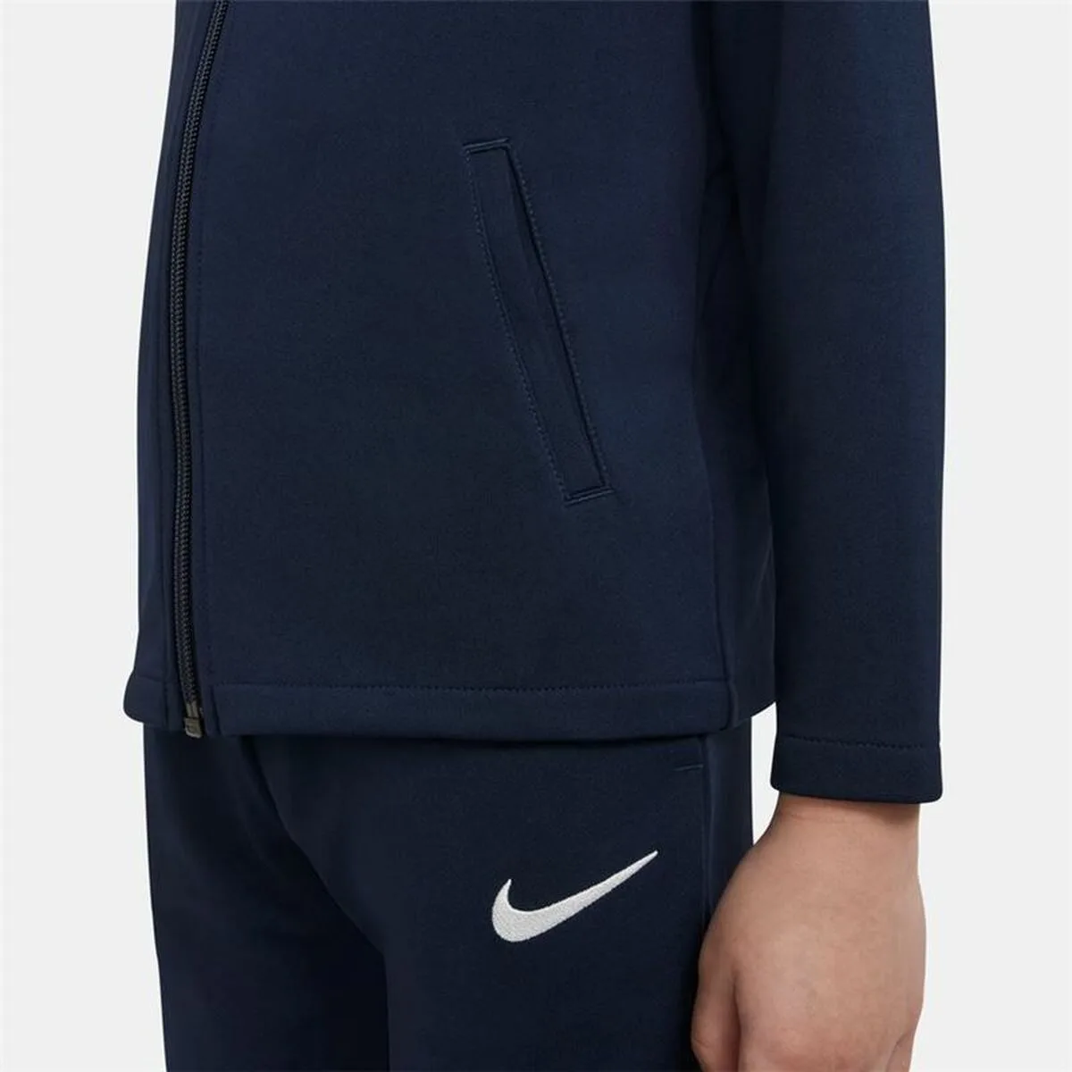 Survetement enfant nike dri fit academy pro bleu fonce s6418966499. Oubliez tout ce que vous savez sur le e-commerce. Diaytar réécrit les règles avec une offre audacieuse et éclectique.