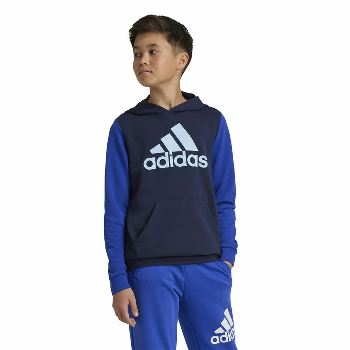 Sweat a capuche enfant adidas essentials big logo colorblock bleu s6417600715. Les dernières tendances mode vous attendent chez Diaytar !