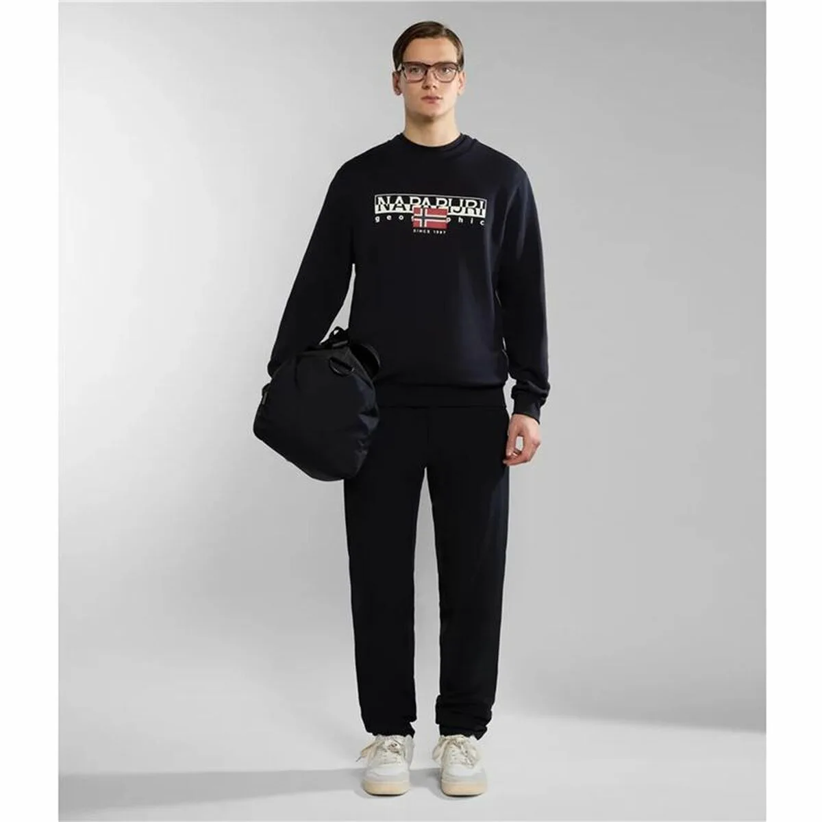 Sweat a capuche enfant napapijri b aylmer c noir s6413306768. Nous avons rêvé Diaytar pour vous. Une plateforme où chaque clic est une promesse de découverte et de satisfaction.
