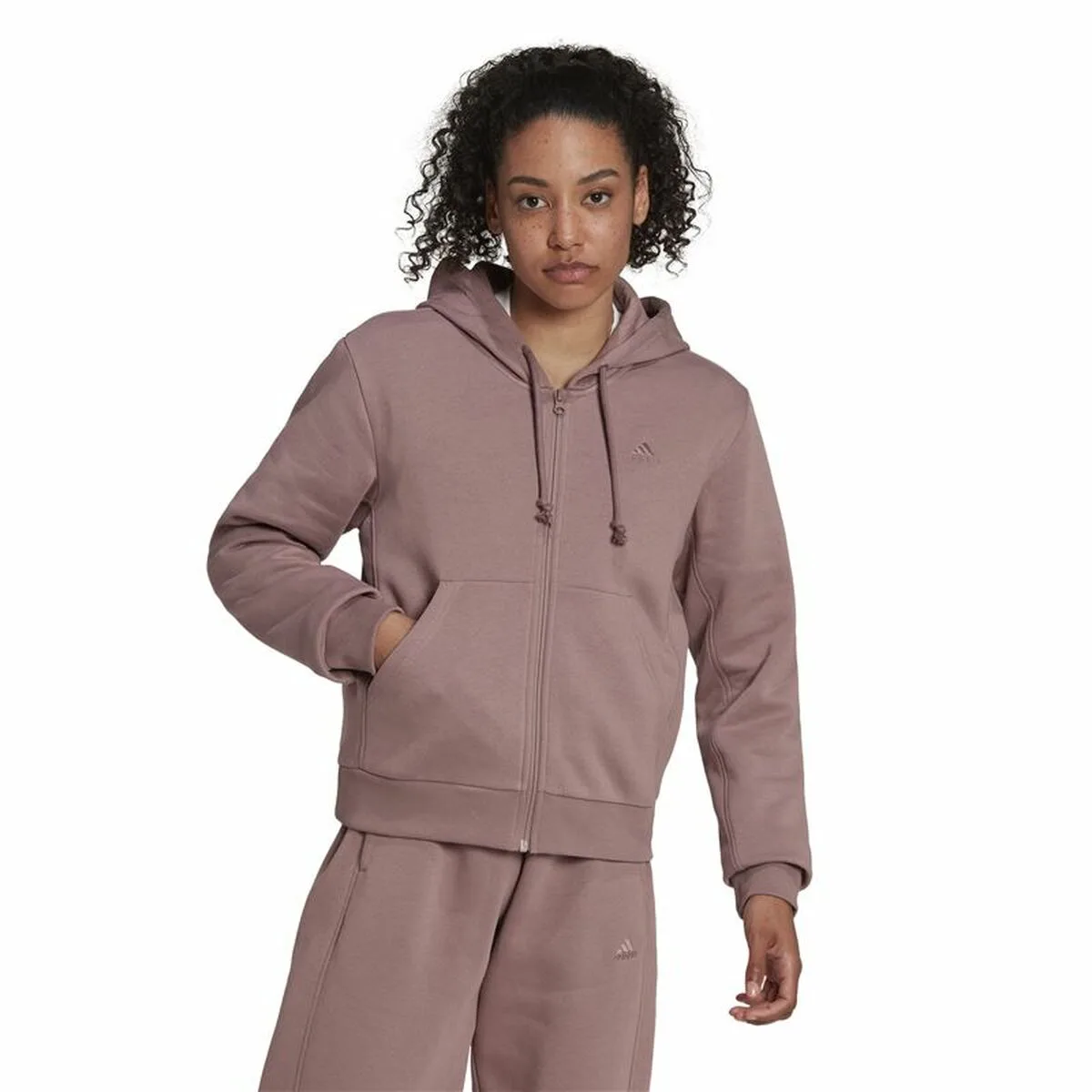 Sweat a capuche et fermeture eclair femme adidas all szn fleece cafe s6411306365. Soyez à la pointe de la tendance et de la technologie avec Diaytar, votre partenaire pour un shopping généraliste avisé