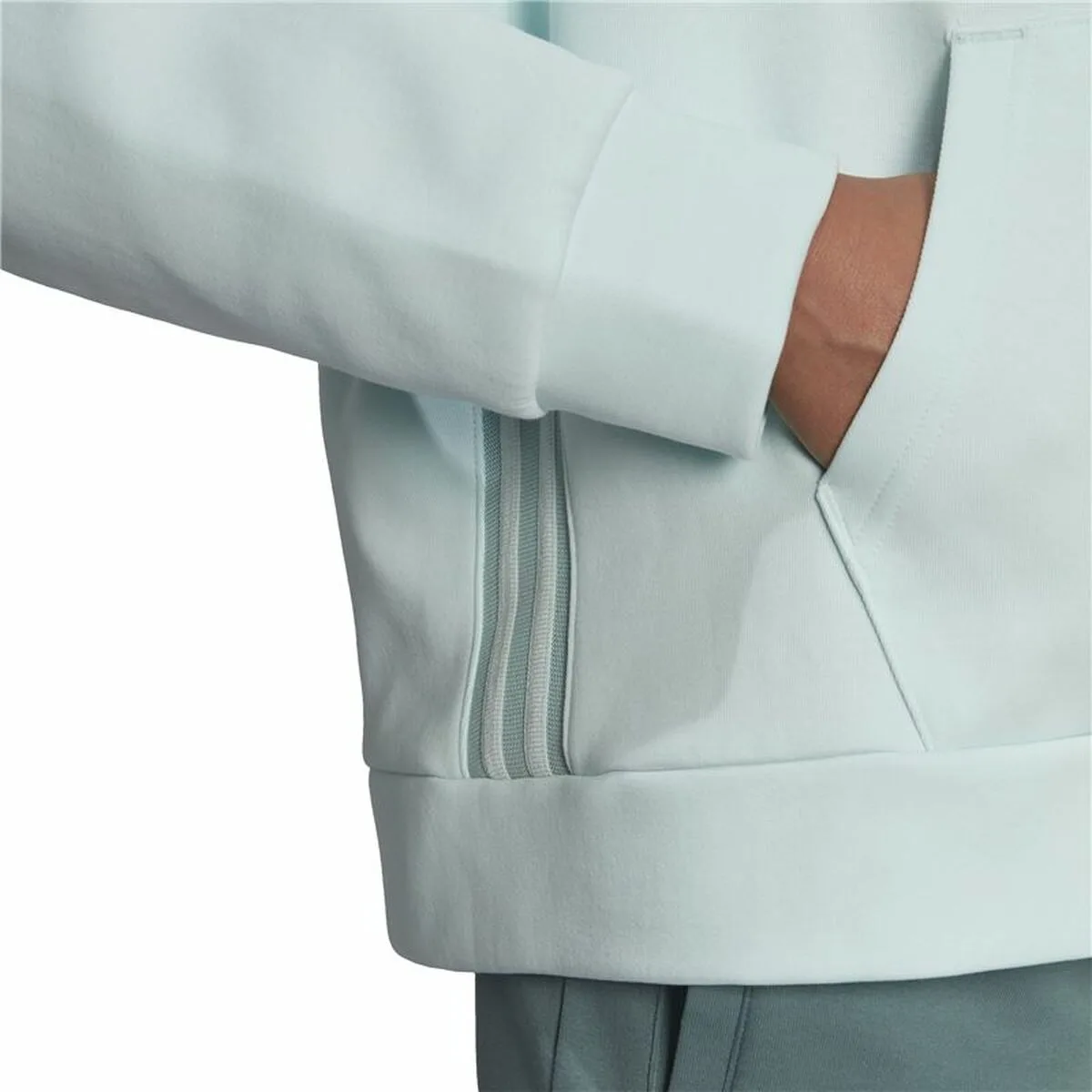 Sweat a capuche femme adidas germany travel cyan s647472626. Nous avons infusé Diaytar avec une dose massive de passion pour le produit. Contagieux : vous allez l'attraper.