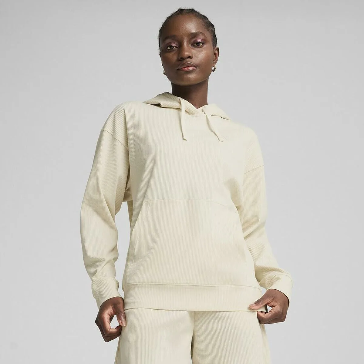 Sweat a capuche femme puma ess elevated 685023 87 beige s203690012. Bienvenue dans le futur du shopping. Diaytar utilise la data pour anticiper vos besoins, mais garde la magie de la surprise.