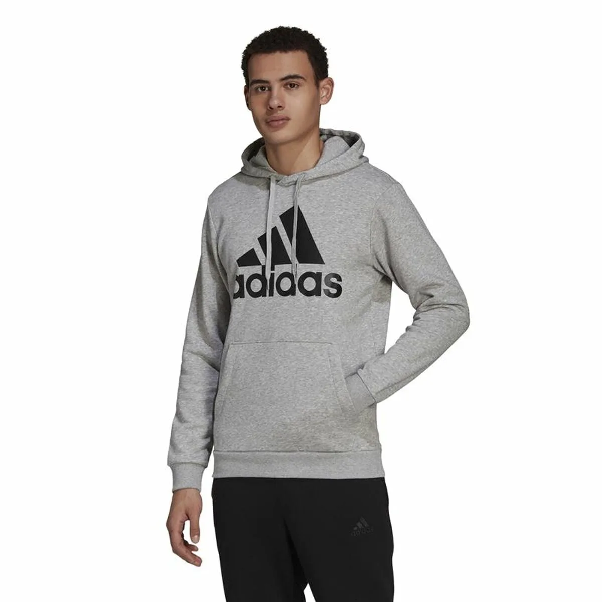 Sweat a capuche homme adidas essentials fleece big logo gris s648756060. Diaytar, le compagnon idéal de votre vie connectée et stylée, à travers une offre généraliste sans équivalent
