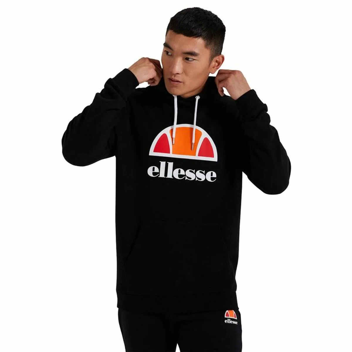 Sweat a capuche homme ellesse dahryl noir s648949811. Découvrez l'univers Diaytar - Des milliers de produits sélectionnés avec soin pour vous.