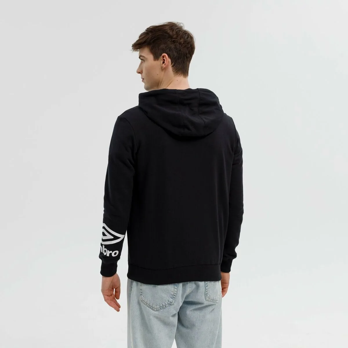 Sweat a capuche homme fw terrace zip hoodie umbro 66063u 060 noir s202231775. Diaytar, c'est le refuge des amoureux du beau et de l'utile, un sanctuaire dédié au produit parfait.