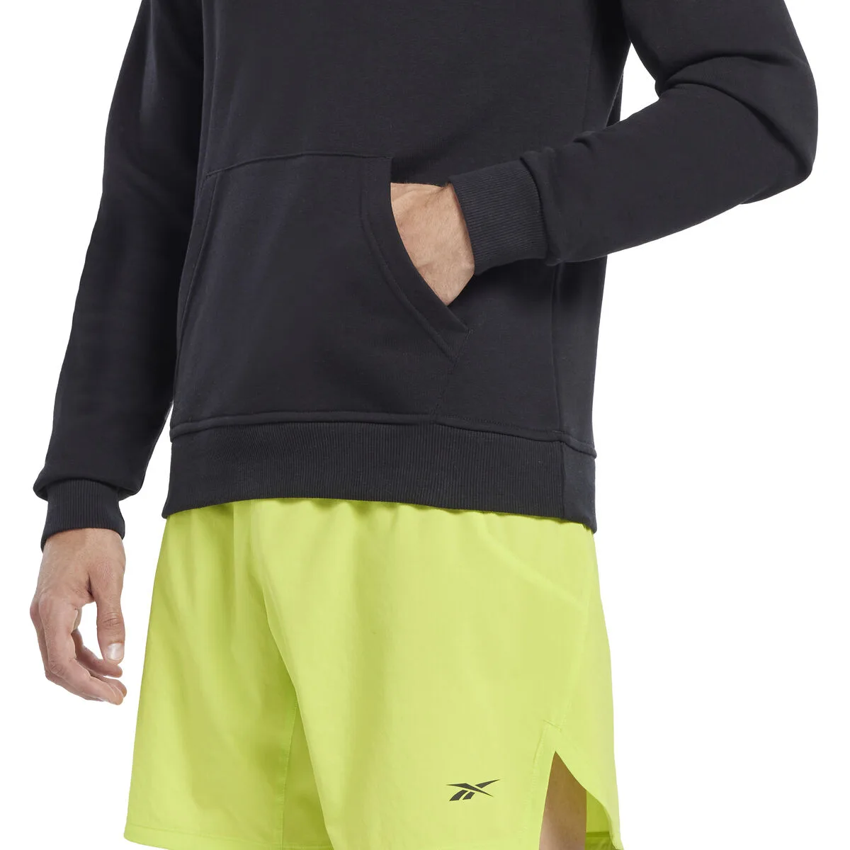 Sweat a capuche homme reebok i ft big logo oth h54788 noir s202507351. Diaytar, c'est le compagnon de ceux qui aiment prendre soin d'eux et de leur intérieur avec des produits choisis avec amour.