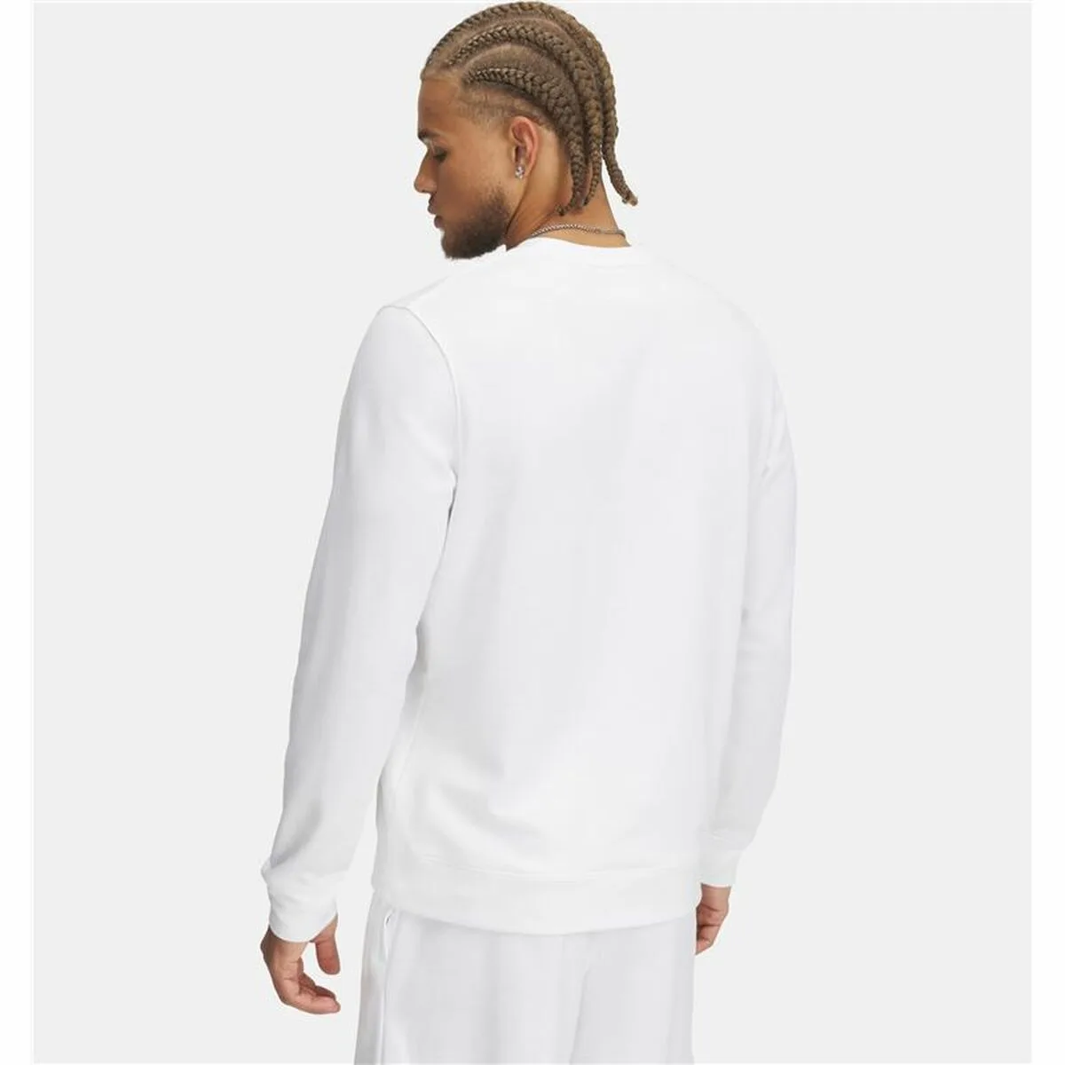 Sweat sans capuche homme under armour rival terry logo crew s6418129020. Oubliez tout ce que vous savez sur le e-commerce. Diaytar réécrit les règles avec une offre audacieuse et éclectique.
