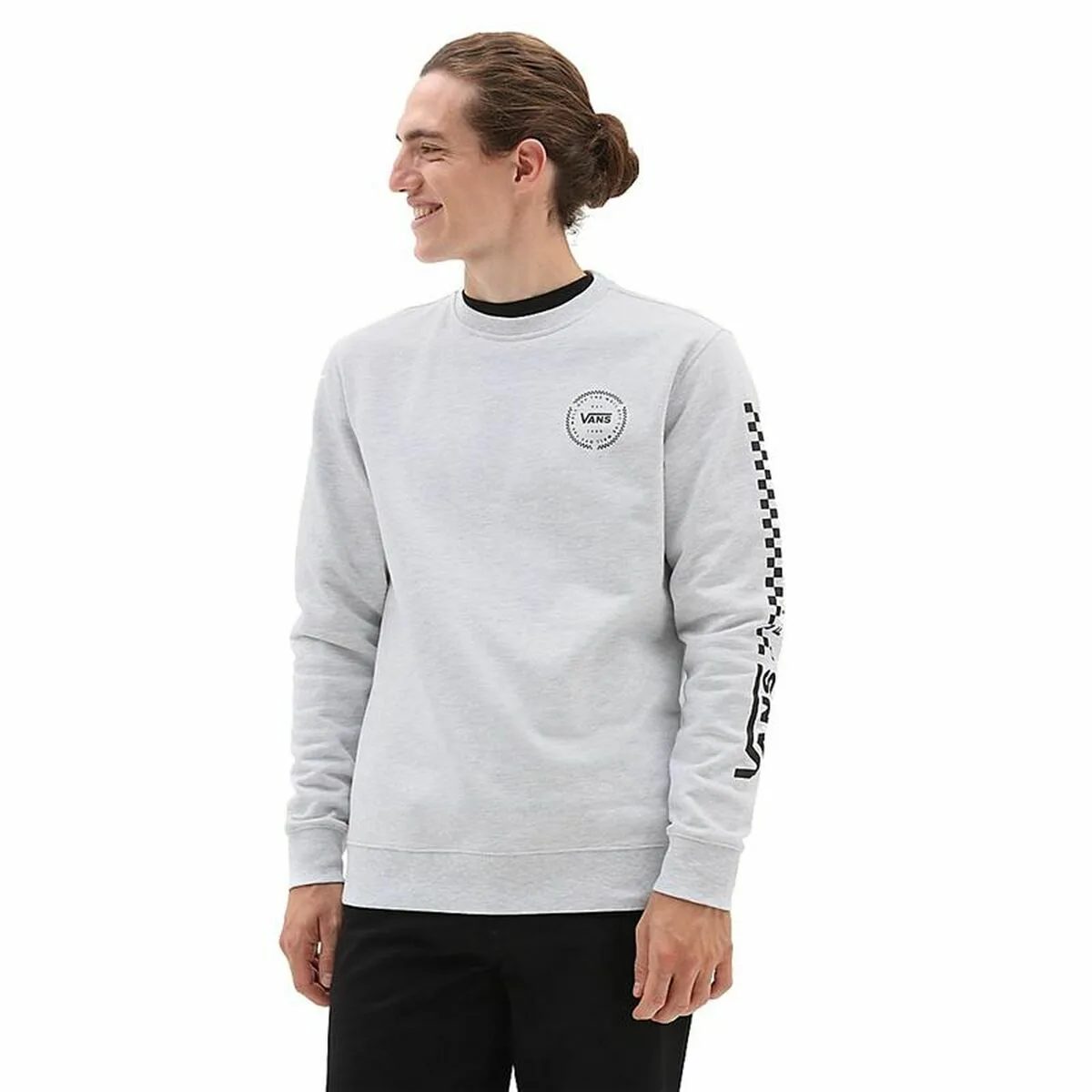Sweat sans capuche homme vans orbiter blanc s649232614. Diaytar vous habille de la tête aux pieds avec goût et raffinement.