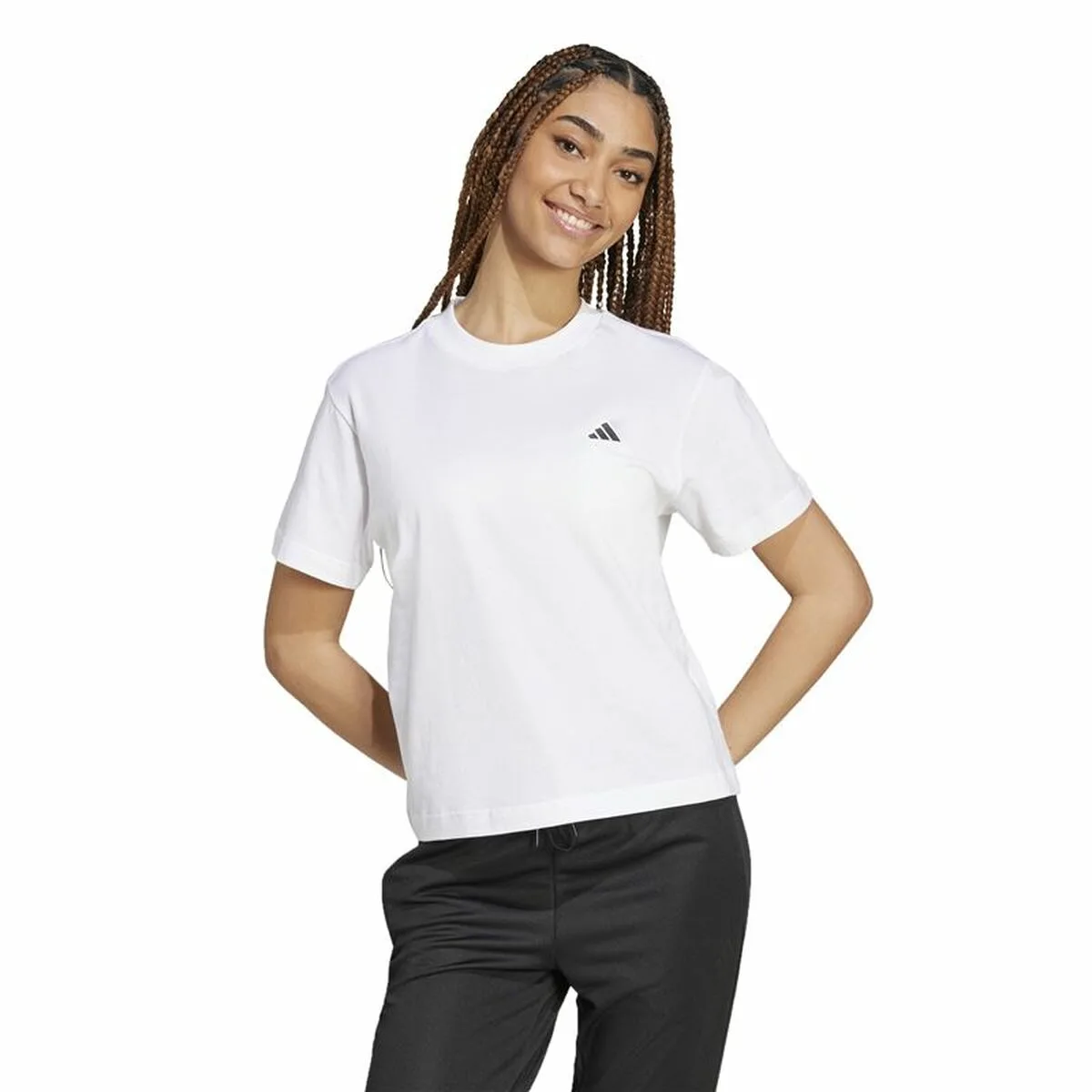 T shirt a manches courtes femme adidas essentials blanc s6417613815. Découvrez la diversité Diaytar : une infinité de produits pour la maison, le travail, les loisirs, tous dans l'air du temps