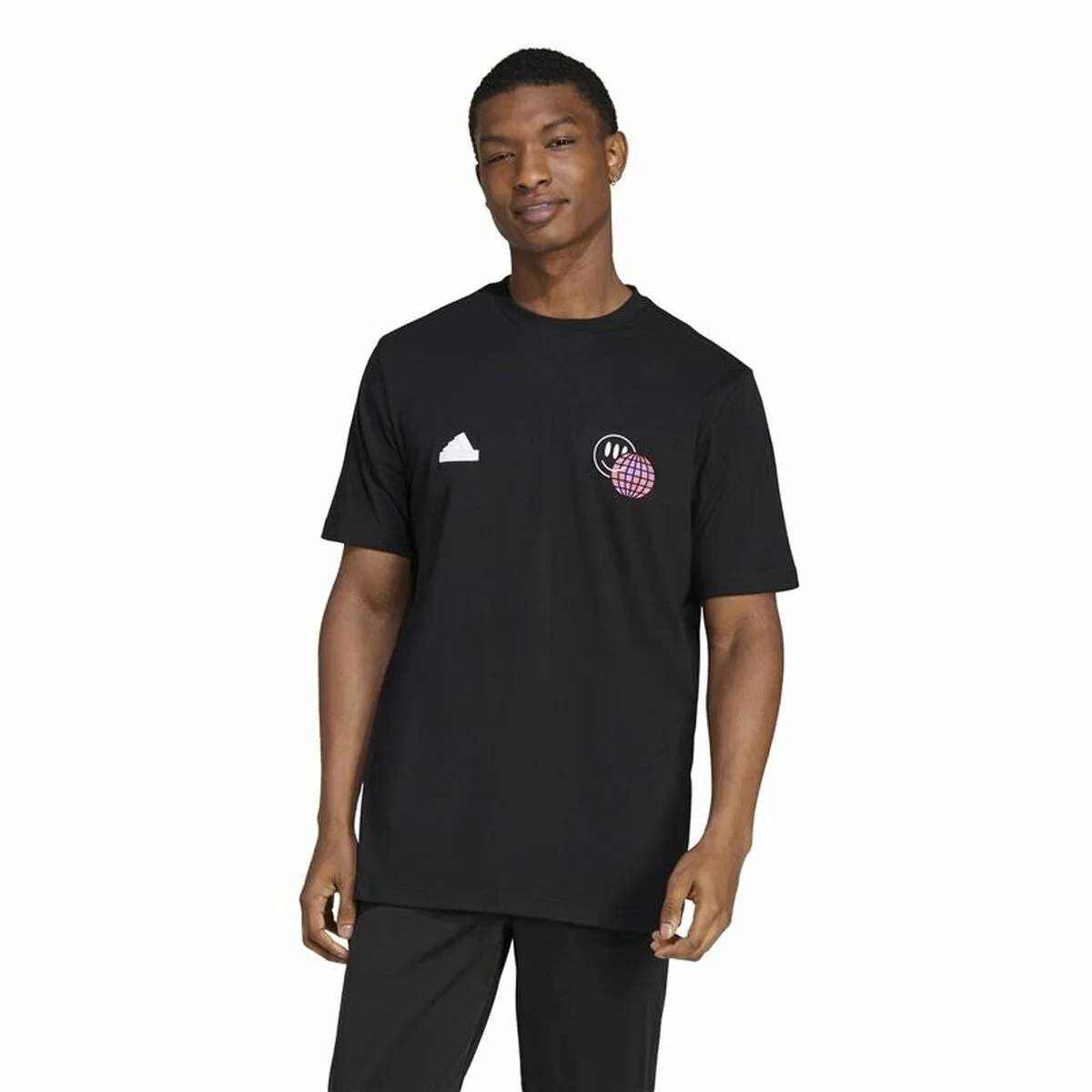 T shirt a manches courtes homme adidas house of tiro summer graphic noir s6417652370. Innovation, style et qualité : les trois piliers de l'expérience Diaytar.