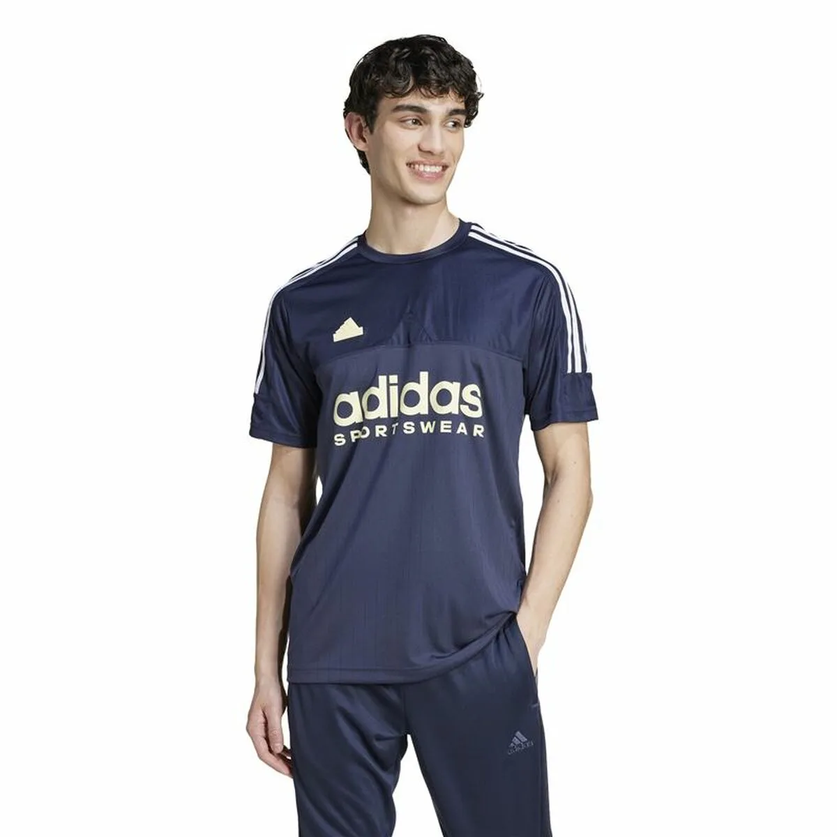 T shirt a manches courtes homme adidas tiro bleu s6417619111. Transformez votre intérieur avec les produits déco Diaytar !