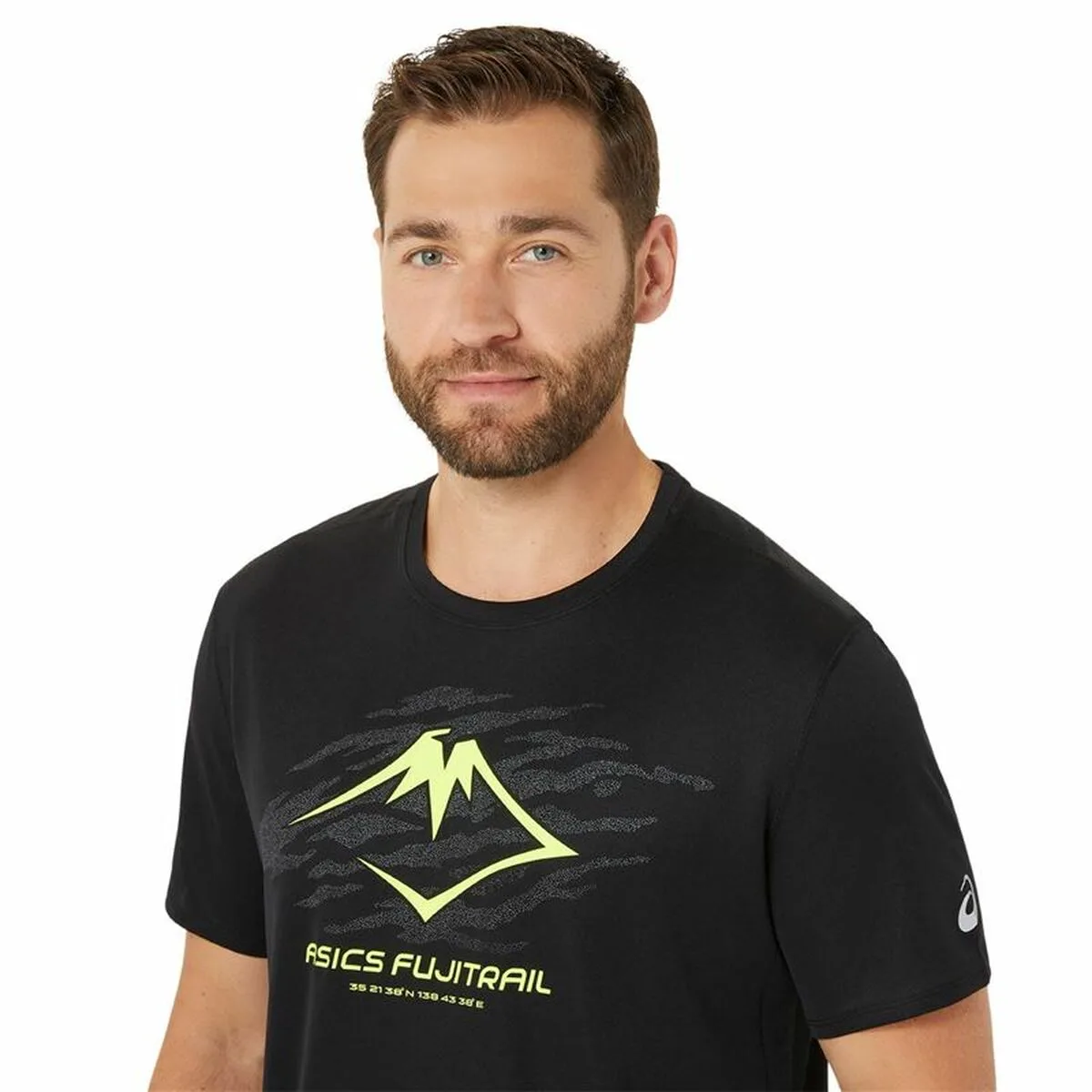 T shirt a manches courtes homme asics fujitrail logo ss top noir s6414857822. Nous sommes fiers de vous présenter Diaytar, une plateforme où l'amour du produit général et tendance est roi