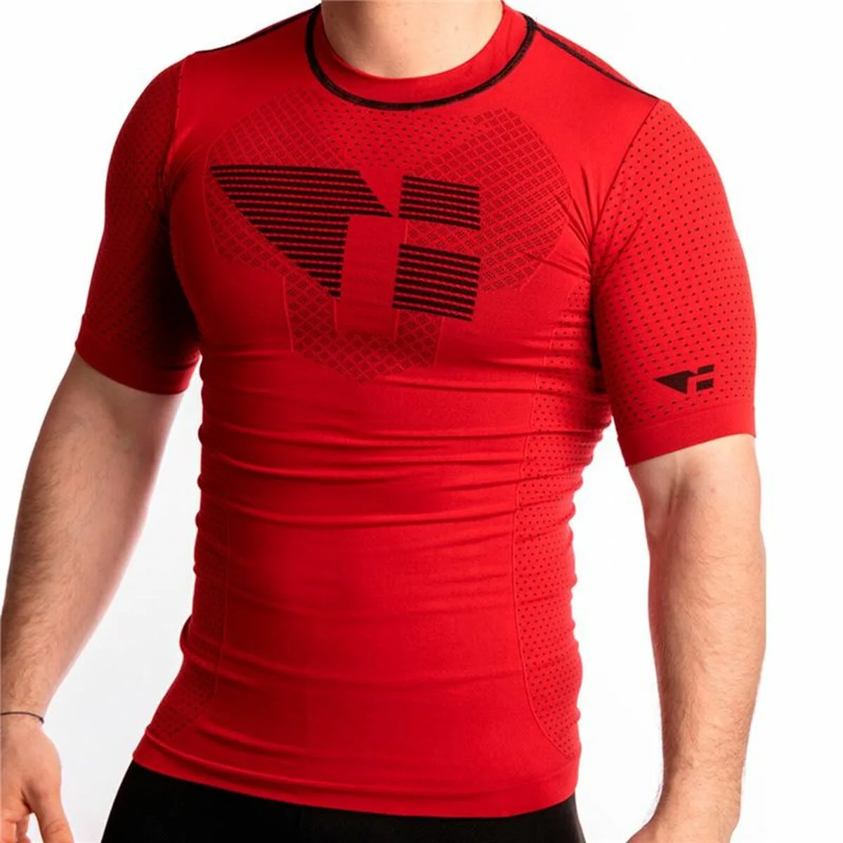 T shirt a manches courtes homme hanker rouge s6418001944. Diaytar, c'est votre conseiller shopping personnel, toujours à l'affût des pépites qui correspondent à votre style de vie.