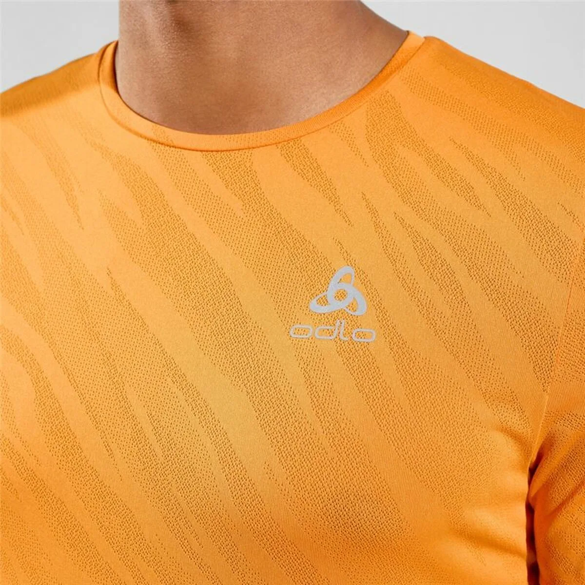 T shirt a manches courtes unisex odlo zeroweight enginee orange s6412026919. Diaytar a sélectionné pour vous une palette de produits allant de l'électronique grand public aux must-have de la maison