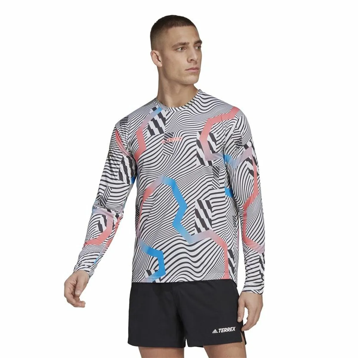 T shirt a manches longues homme adidas terrex primeblue trail blanc s647429297. La mode selon Diaytar : audacieuse, accessible et toujours dans l'air du temps.