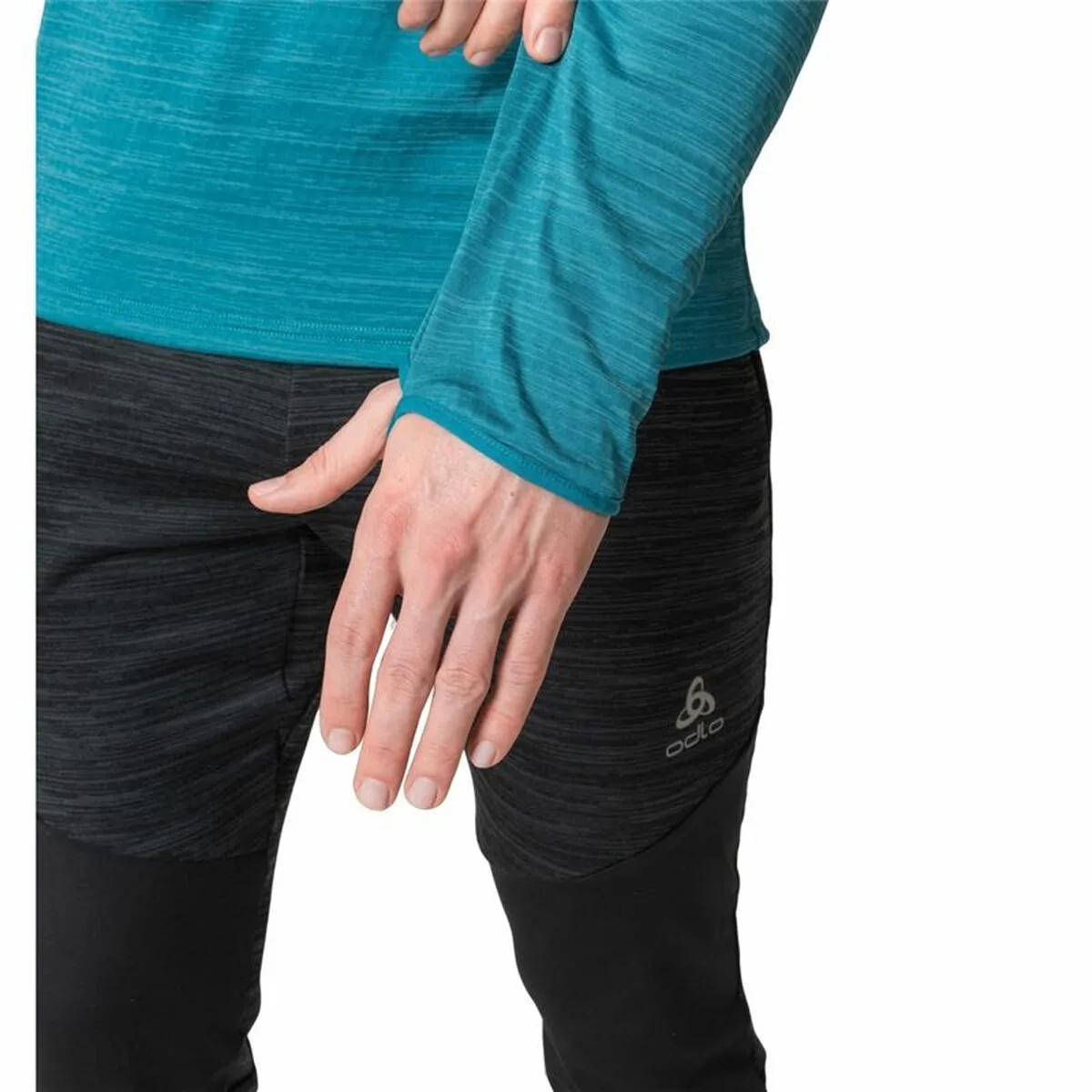 T shirt a manches longues unisex odlo essential thermal bleu s6412026358. Diaytar a été pensé pour les multitâches, les exigeants, les pressés, les rêveurs... En somme, pour vous.