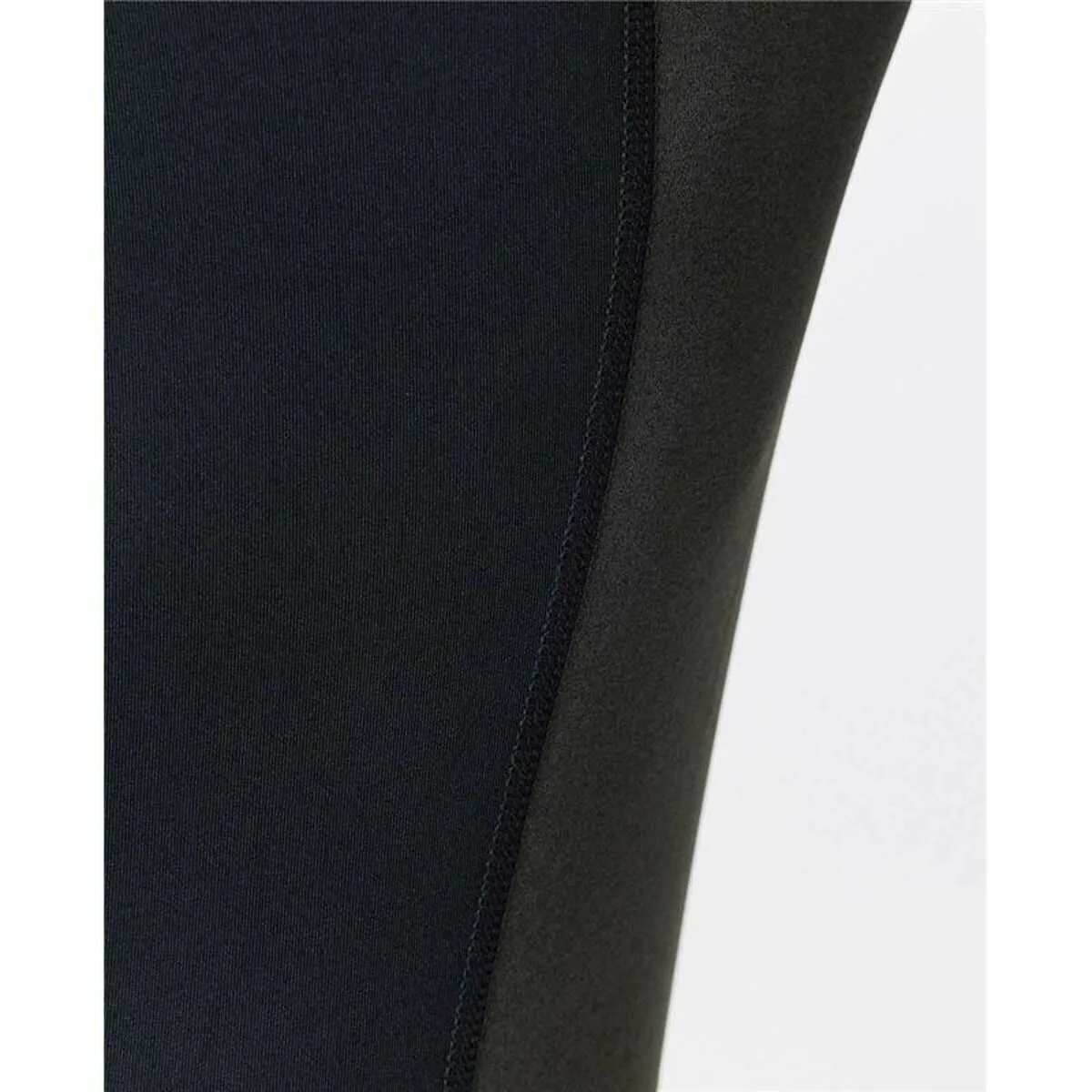 T shirt de bain rip curl waves pf noir s6418727572. Diaytar, c'est le refuge des amoureux du beau et de l'utile, un sanctuaire dédié au produit parfait.