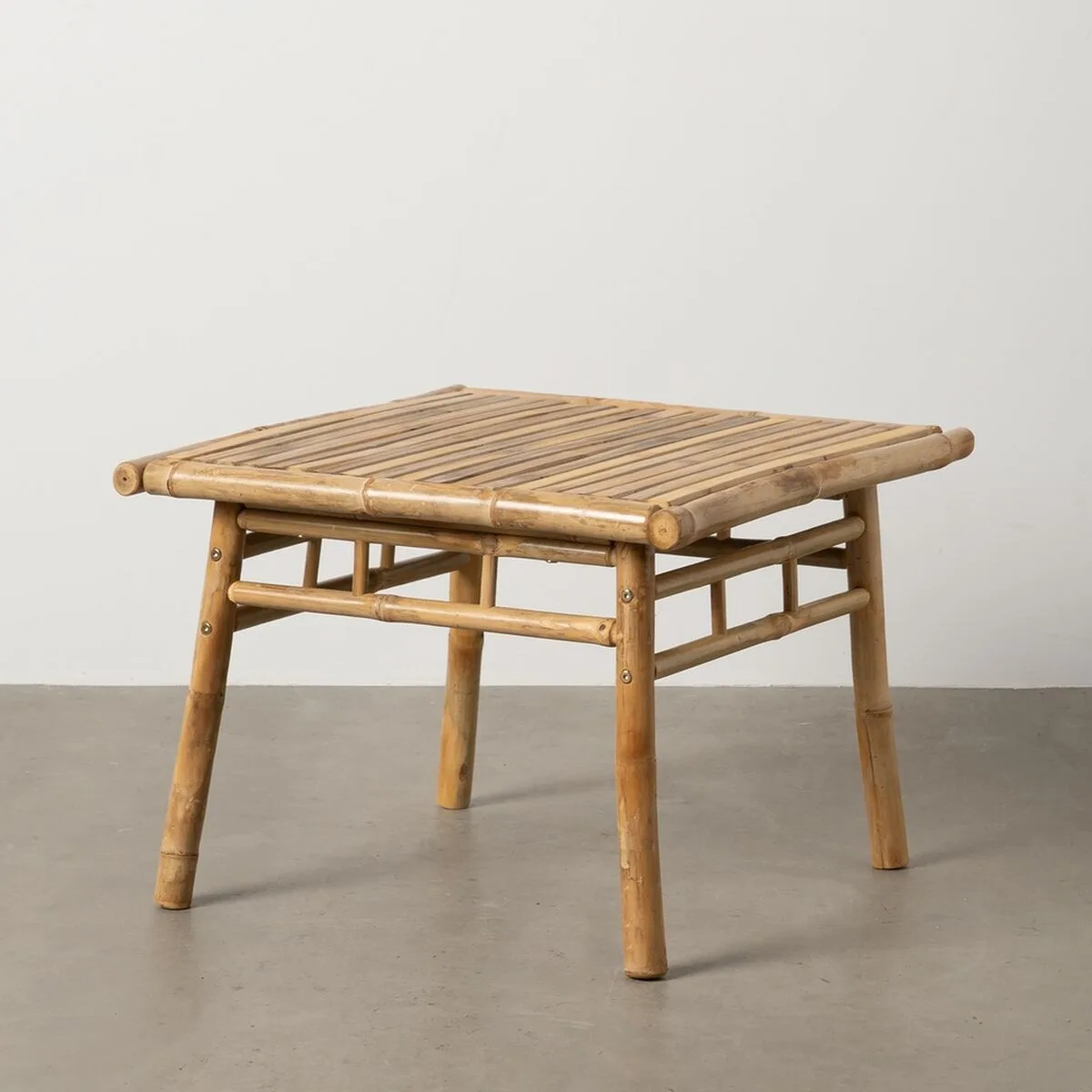 Table basse beige 65 x 65 x 46 cm s880829294. Diaytar cultive l'art du bien-être à travers ses produits soigneusement choisis.