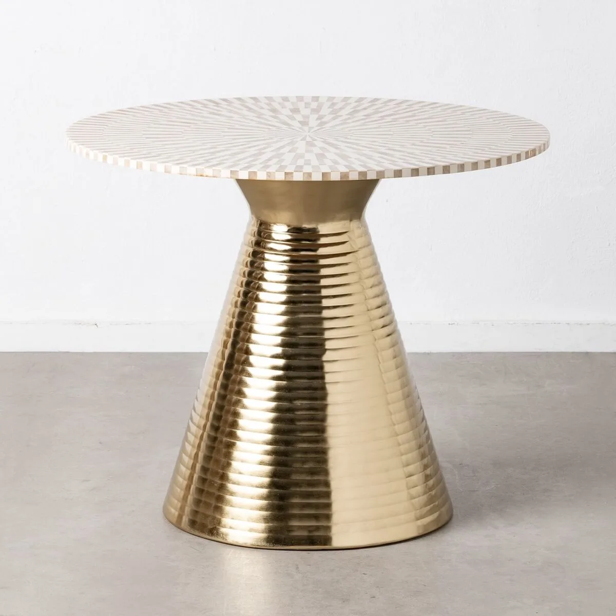 Table d appoint blanc dore 91 4 x 91 4 x 74 cm s880741249. Osez l'expérience Diaytar et découvrez comment des produits bien choisis peuvent éléver votre qualité de vie.