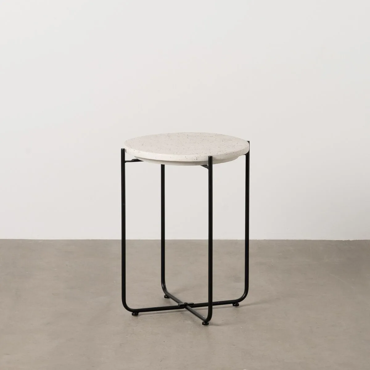 Table d appoint noir beige s880815070. L'excellence à portée de clic avec la boutique en ligne Diaytar.