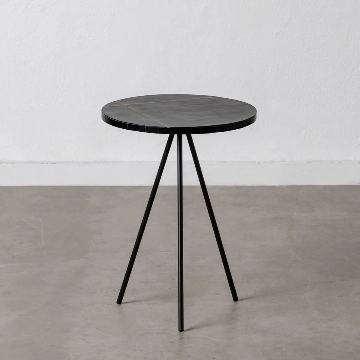 Table d appoint noir dore 38 x 38 x 43 cm s880727817. Re-découvrez le plaisir de shopper en ligne avec Diaytar et sa multitude de produits triés sur le volet pour vous