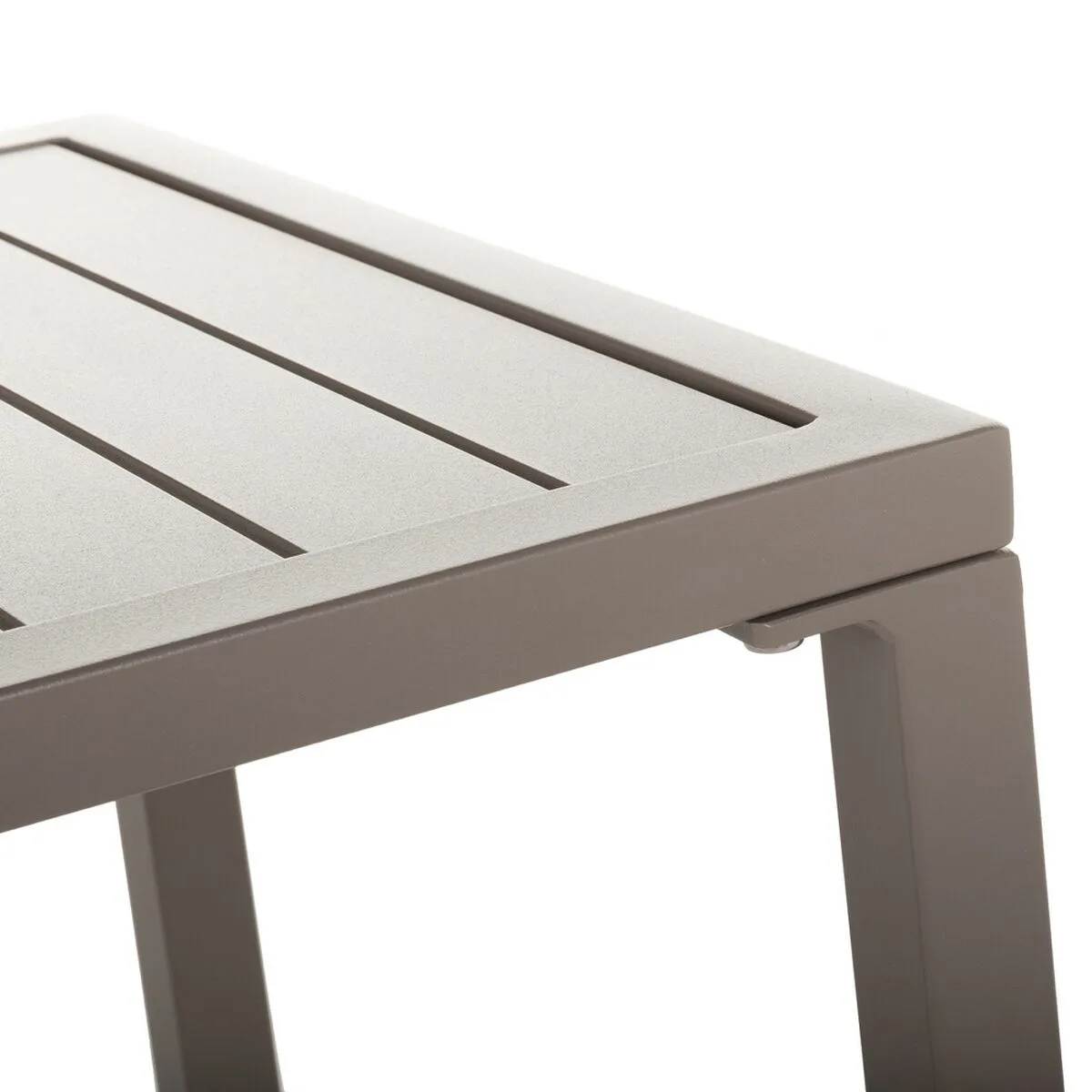 Table io aluminium 50 x 45 x 43 cm s870068816 Table io aluminium 50 x 45 x 43 cm s870068816. Diaytar, c'est le cercle vertueux : des produits de qualité qui améliorent votre vie, qui vous rendent heureux, alors vous revenez.