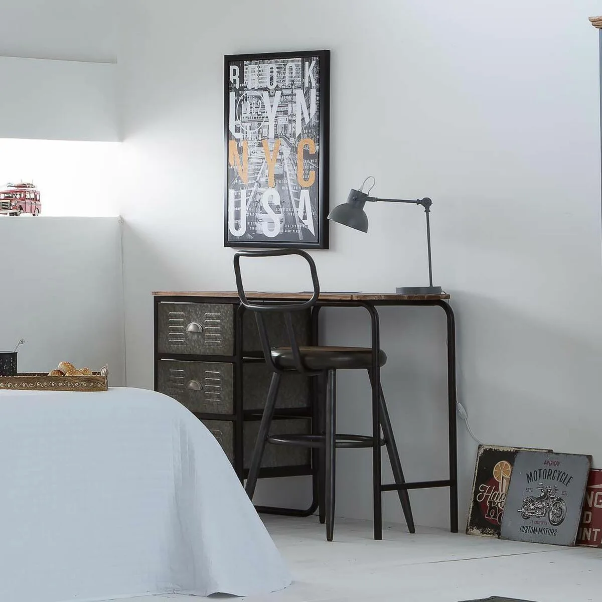 Tabouret alexandra house living marron gris bois metal 54 x 92 x 42 cm d163009525. Votre boutique de confiance Diaytar vous accompagne dans tous vos projets.